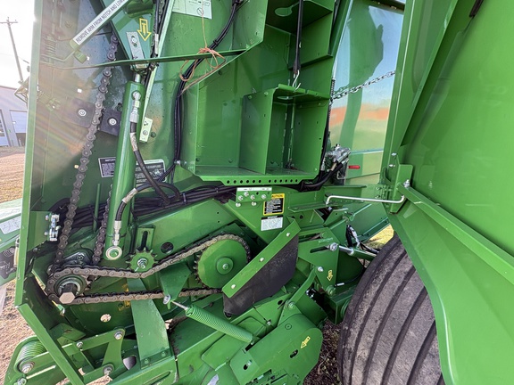 Used 2021 John Deere 560M Round Balers at Horizon Ag & Turf in Edmonton West, AB - Photo7