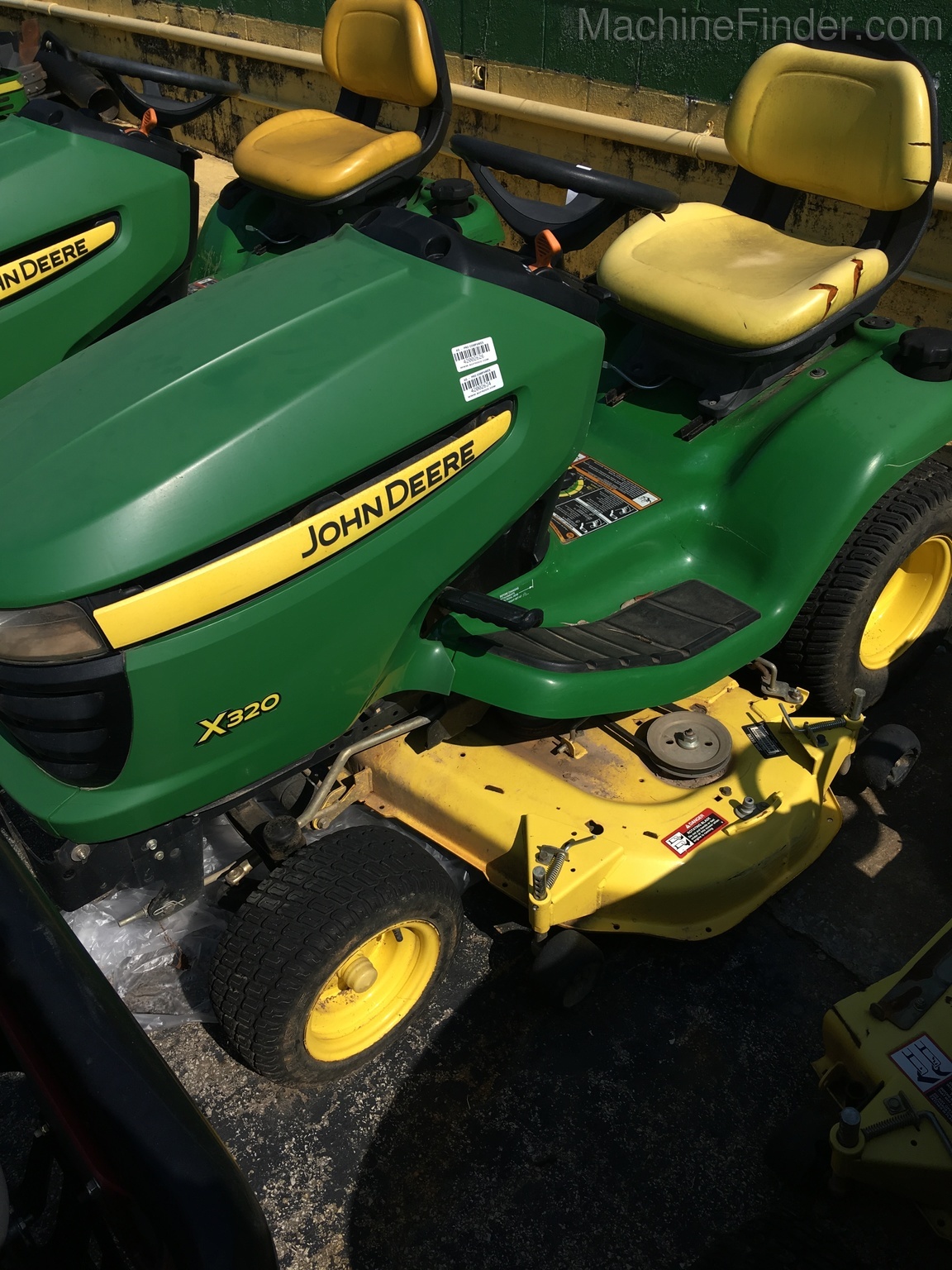 2010 John Deere X320 Image 1