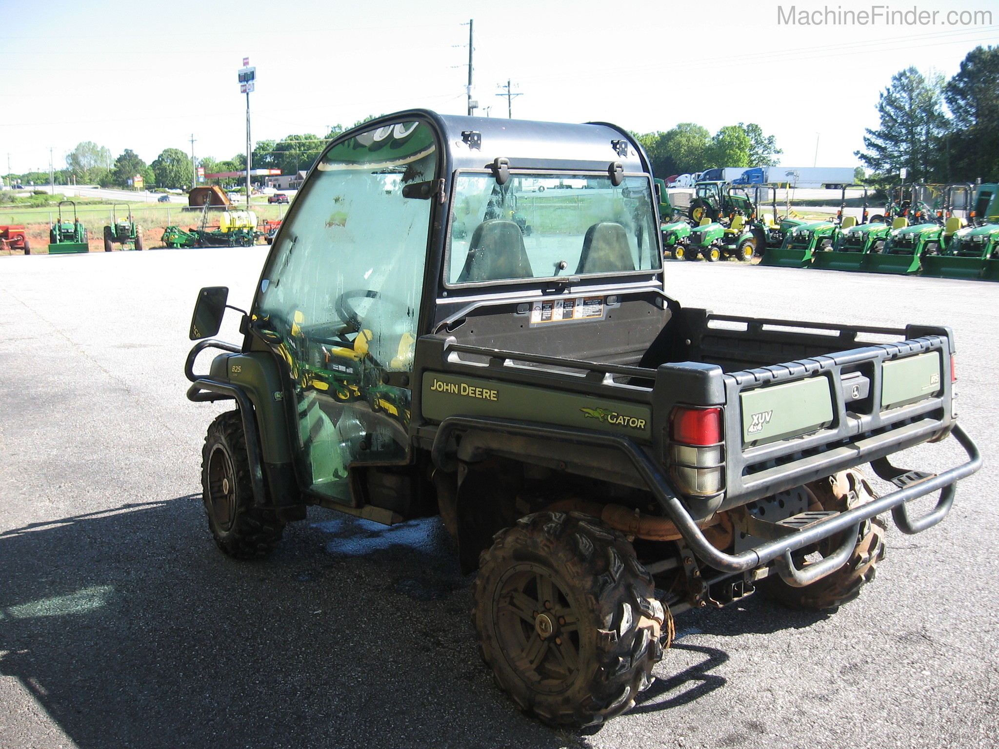 2011 John Deere XUV 825I OLIVE Image 5