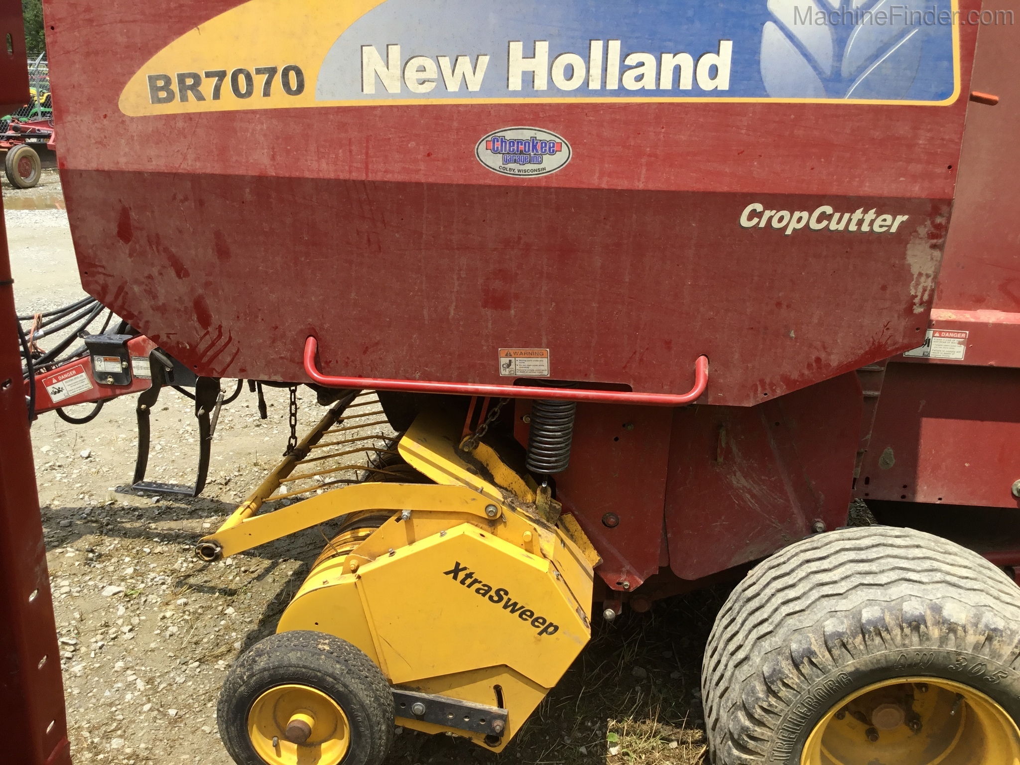 2011 New Holland BR7070 Image 10