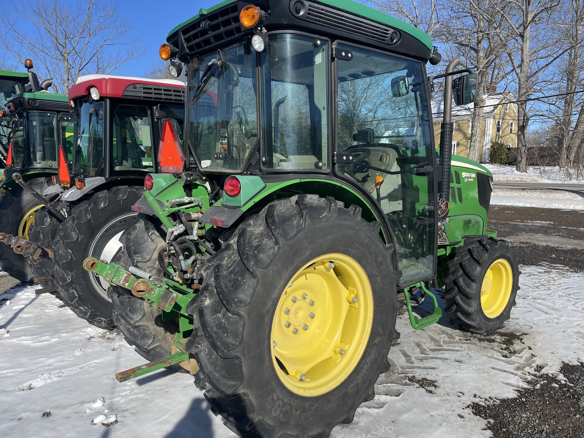 2017 John Deere 5100GN Image 5