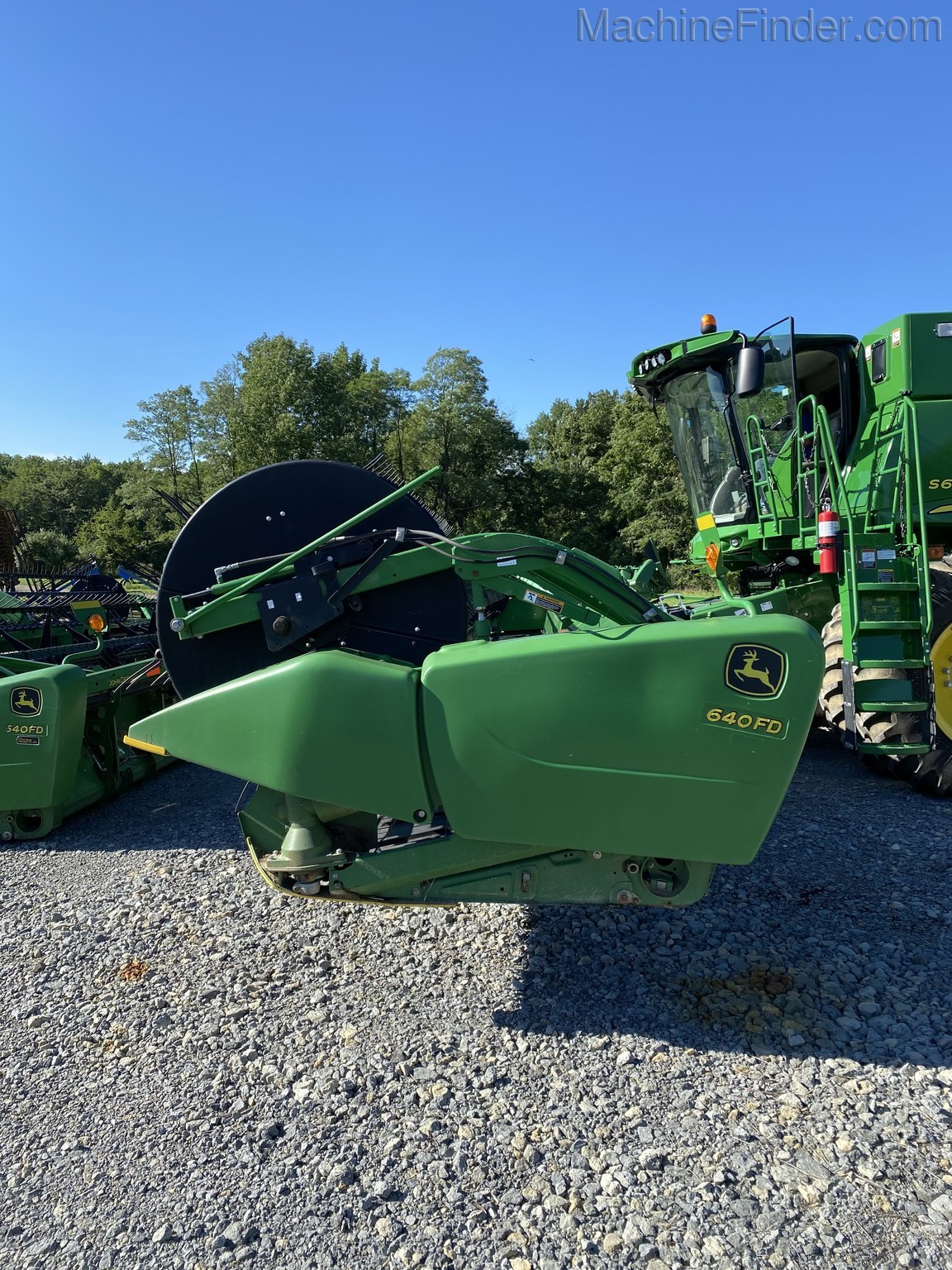 2013 John Deere 640FD Image 2