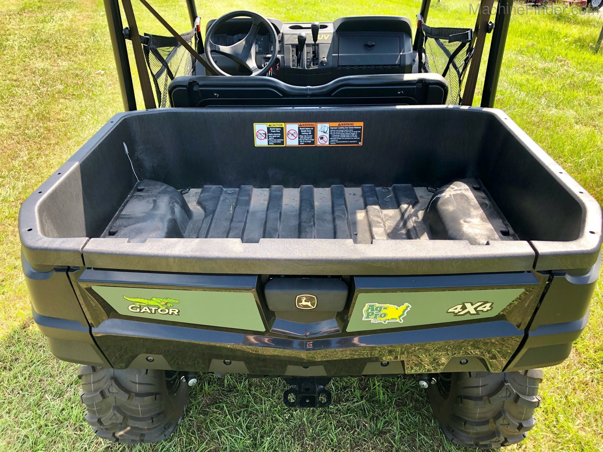 2020 John Deere 590E Image 5