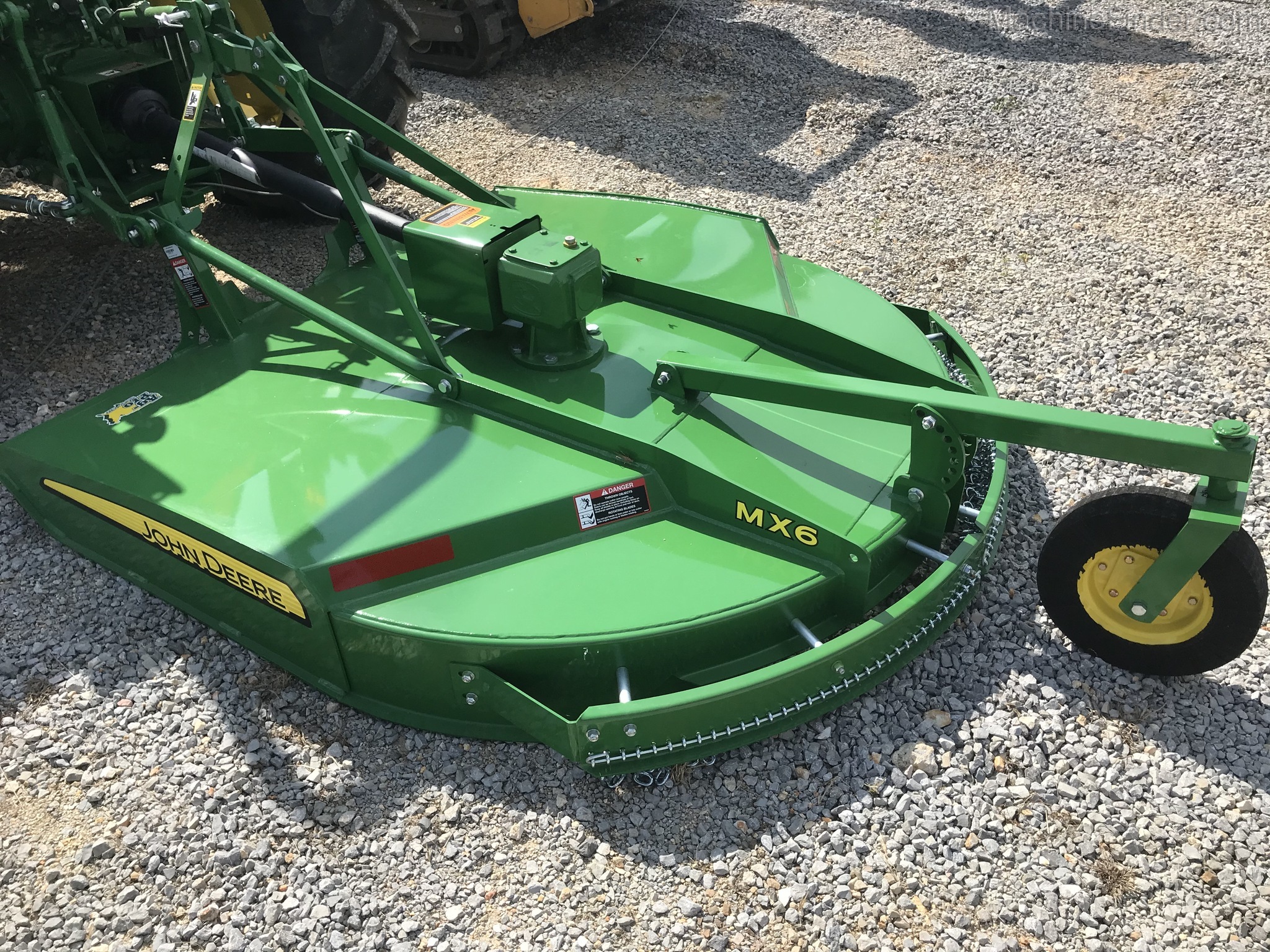 2020 John Deere MX6 Image 3