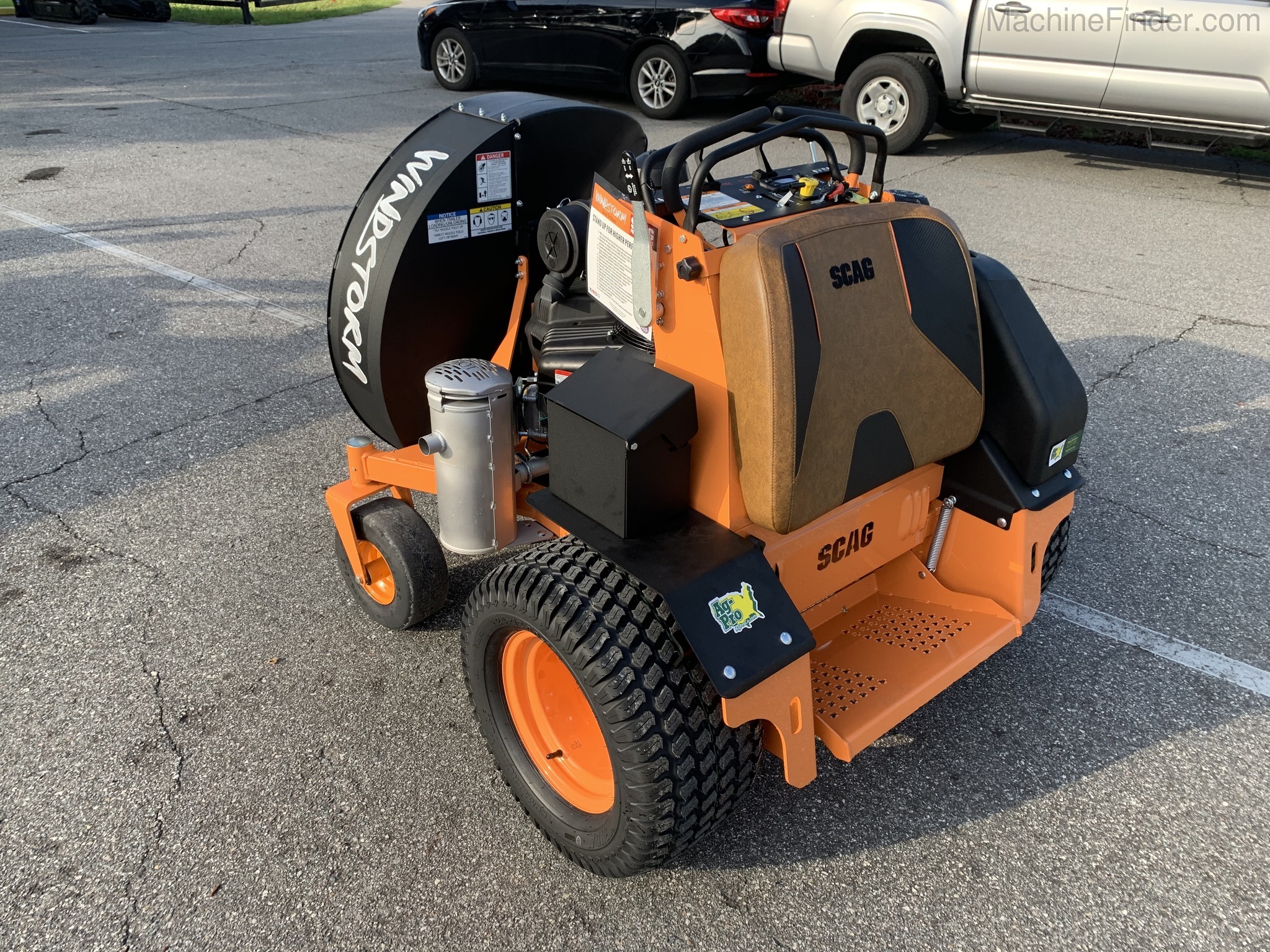 2020 Scag WS23-37BVEFI Image 6