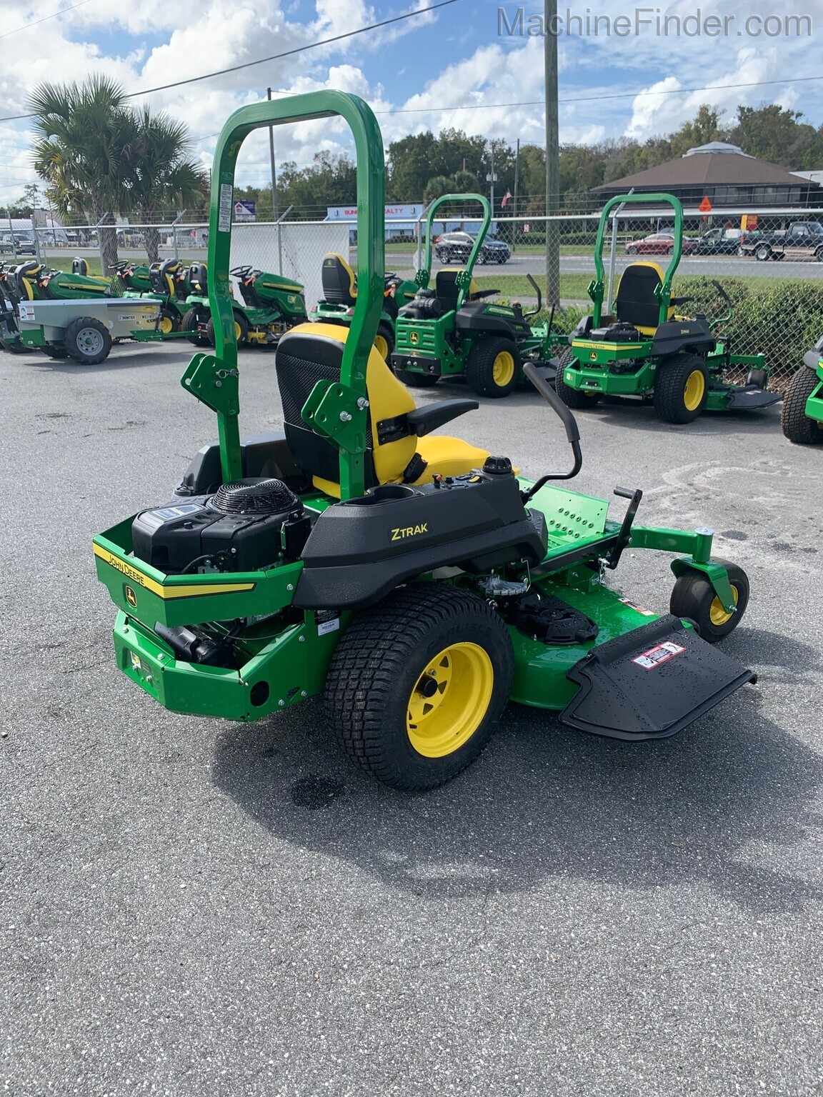 2020 John Deere Z735E Image 4