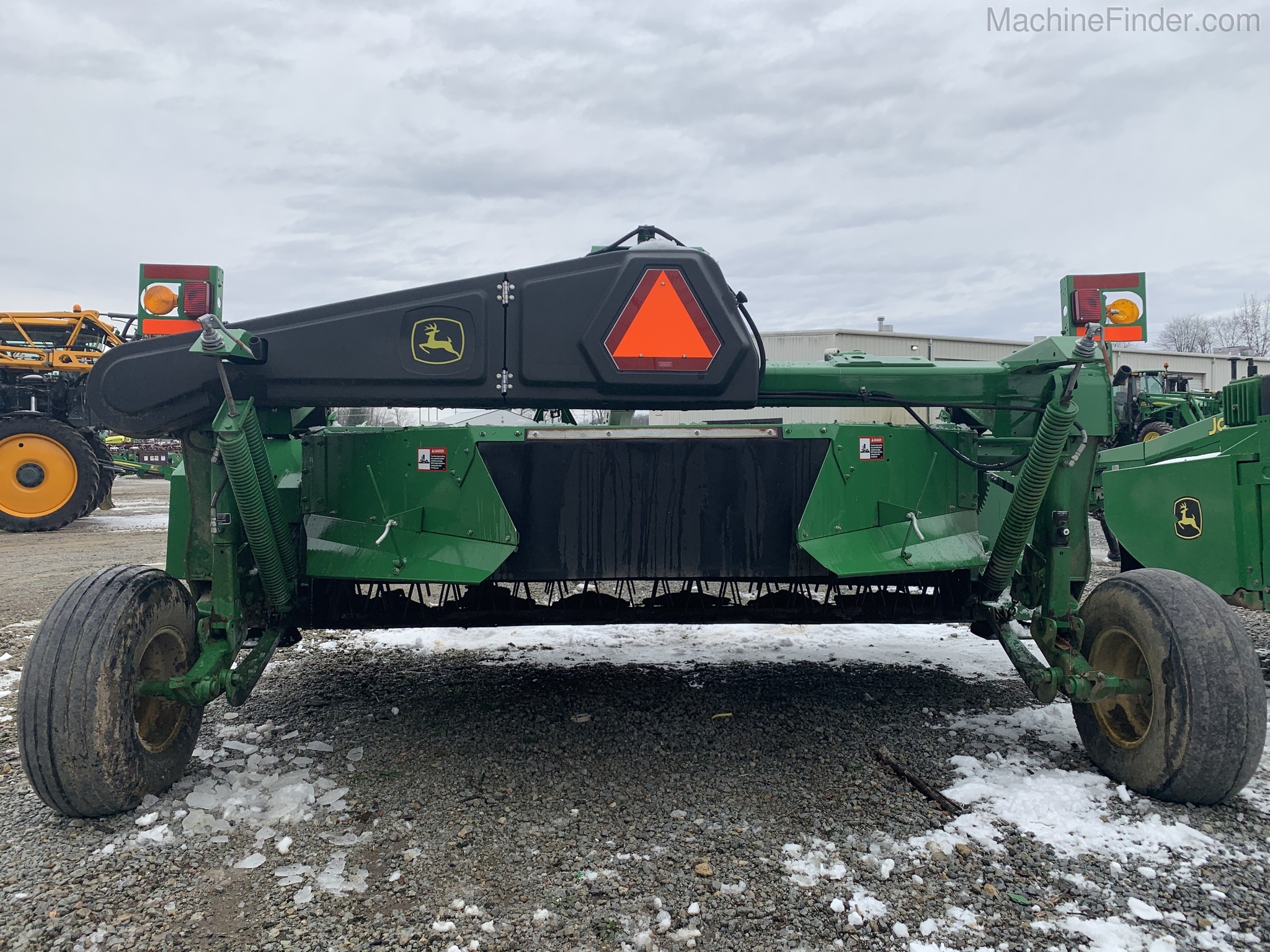 2016 John Deere 946 Image 7