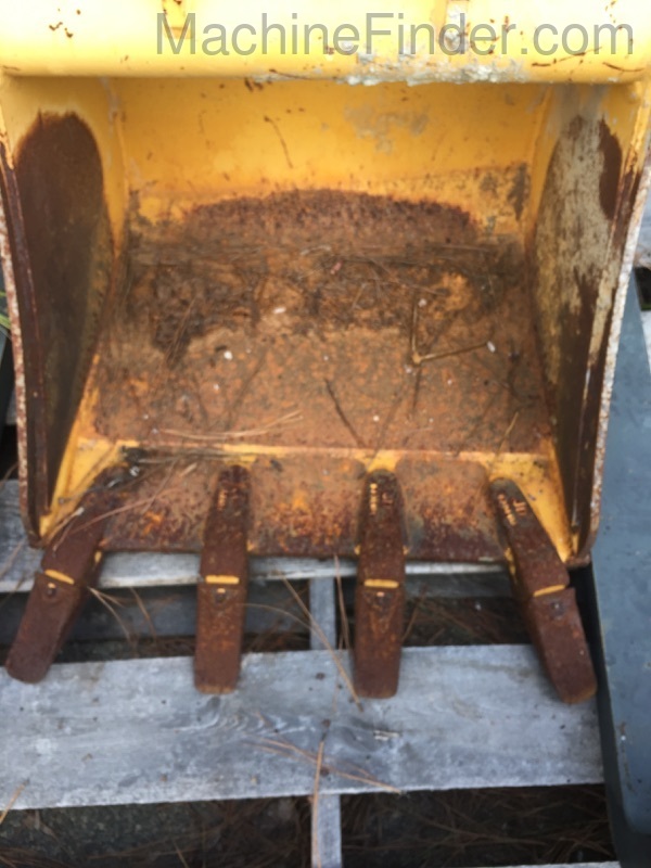 2014 John Deere JD 24