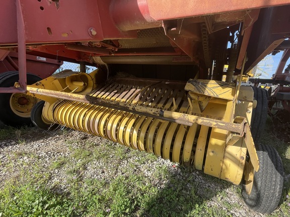 1995 New Holland 450 Image 4