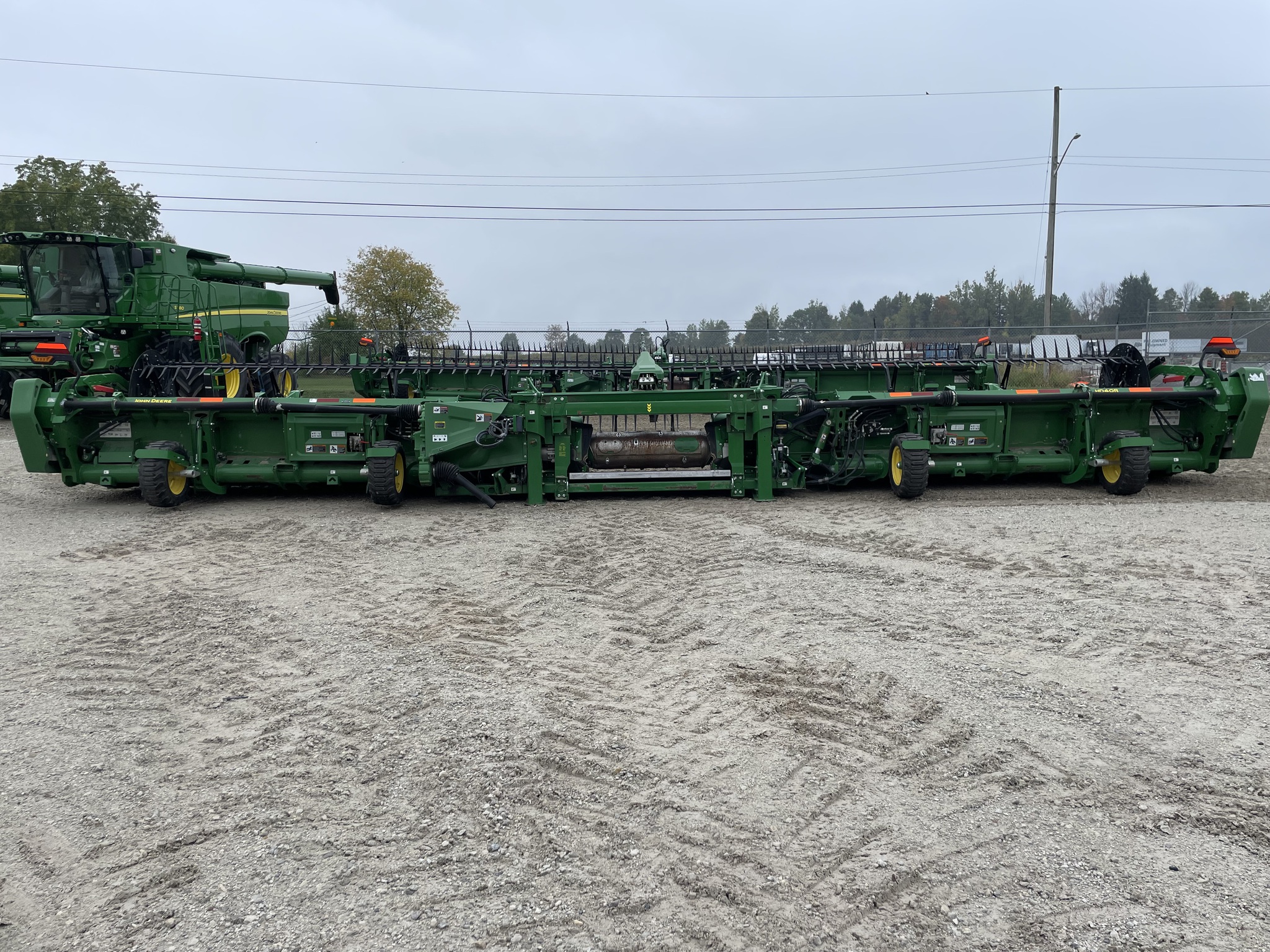2021 John Deere HD40R Image 8