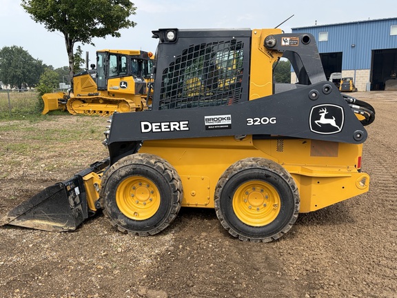 2023 John Deere 320G