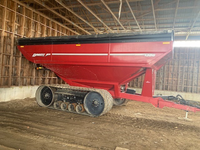 2015 Brent 1386 Grain Carts