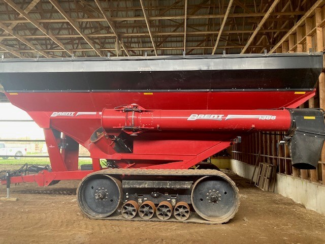 2015 Brent 1386 Grain Carts