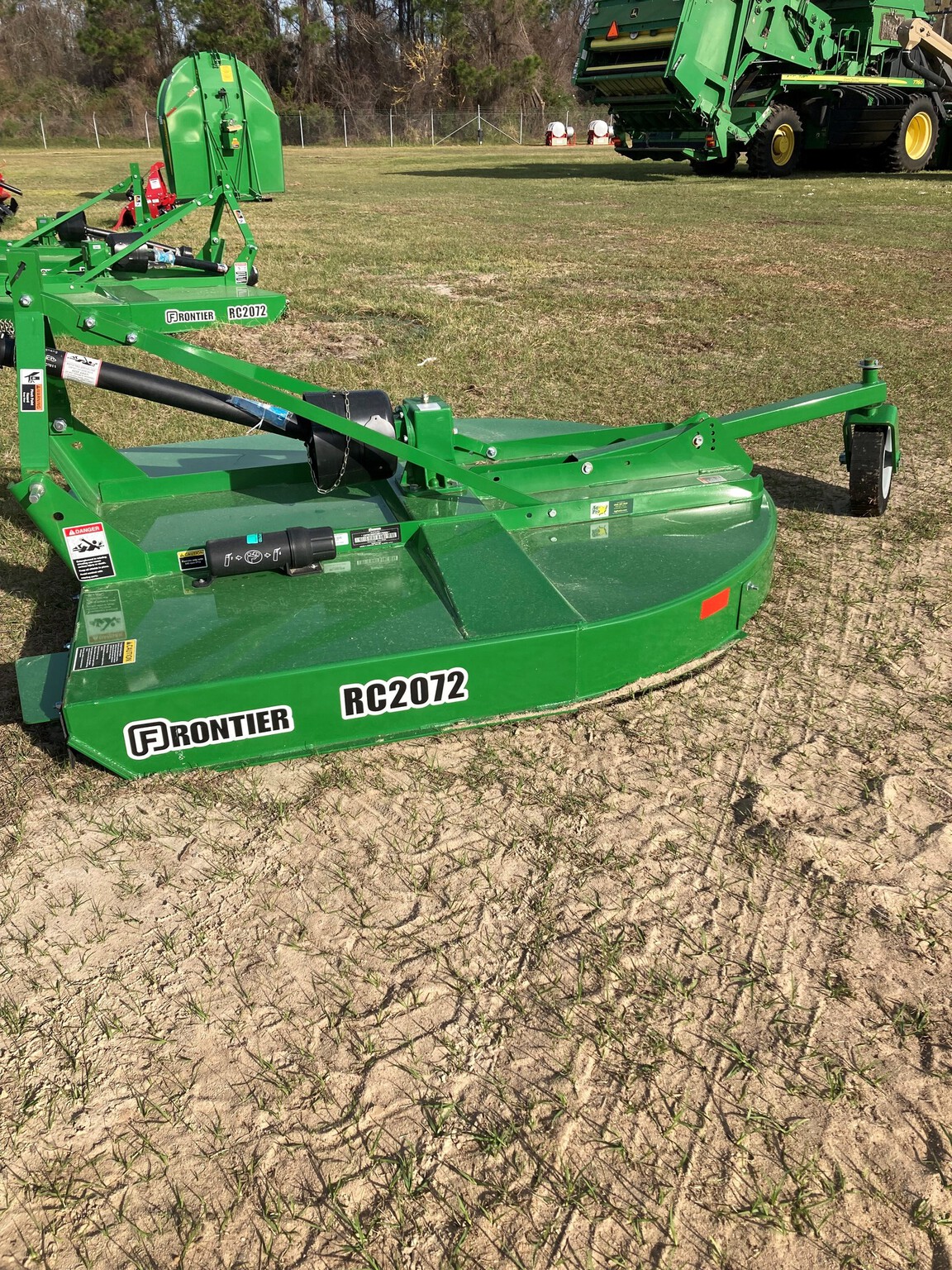2022 John Deere RC2072 Image 2