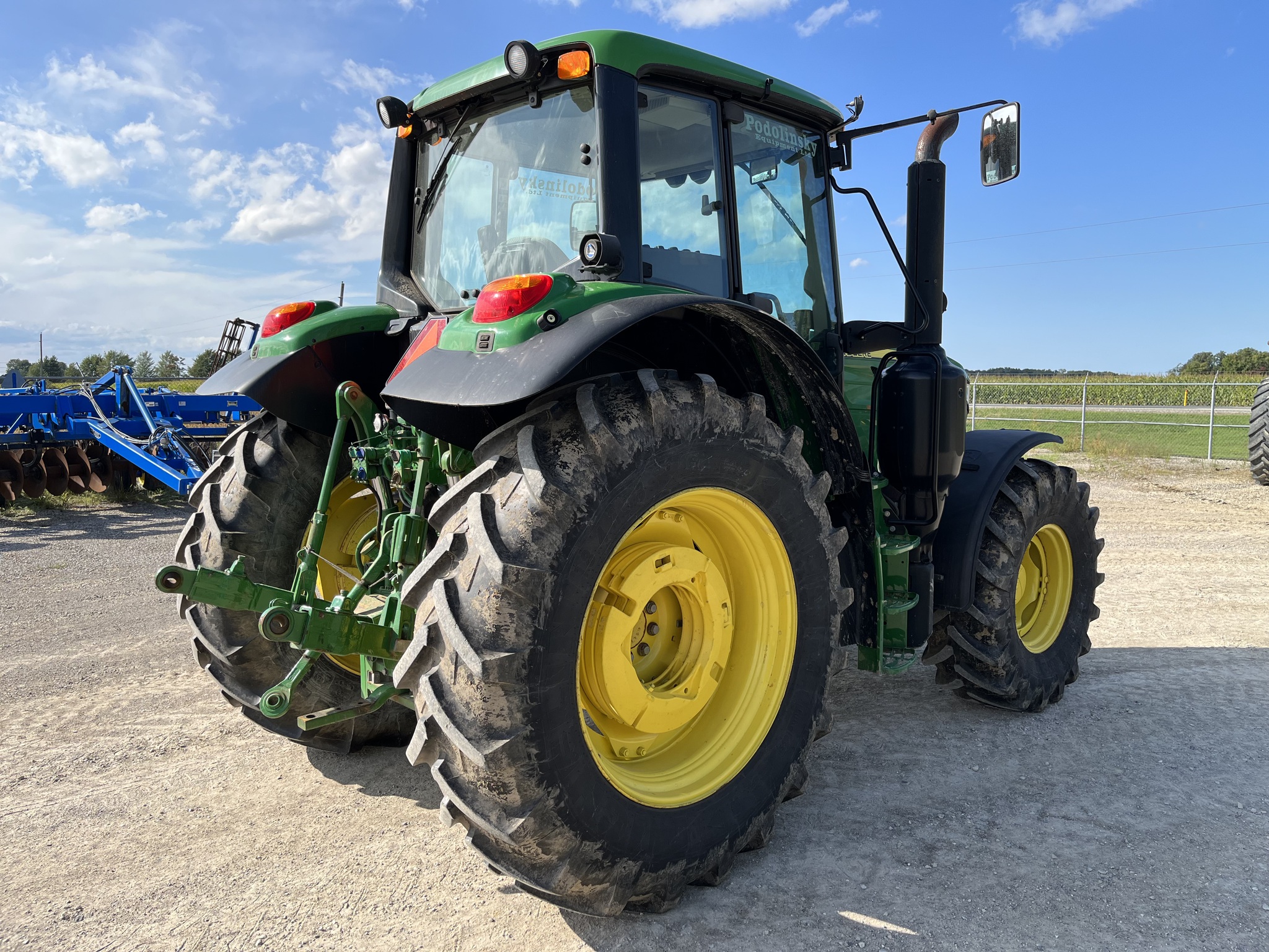2016 John Deere 6120M Utility Tractors
