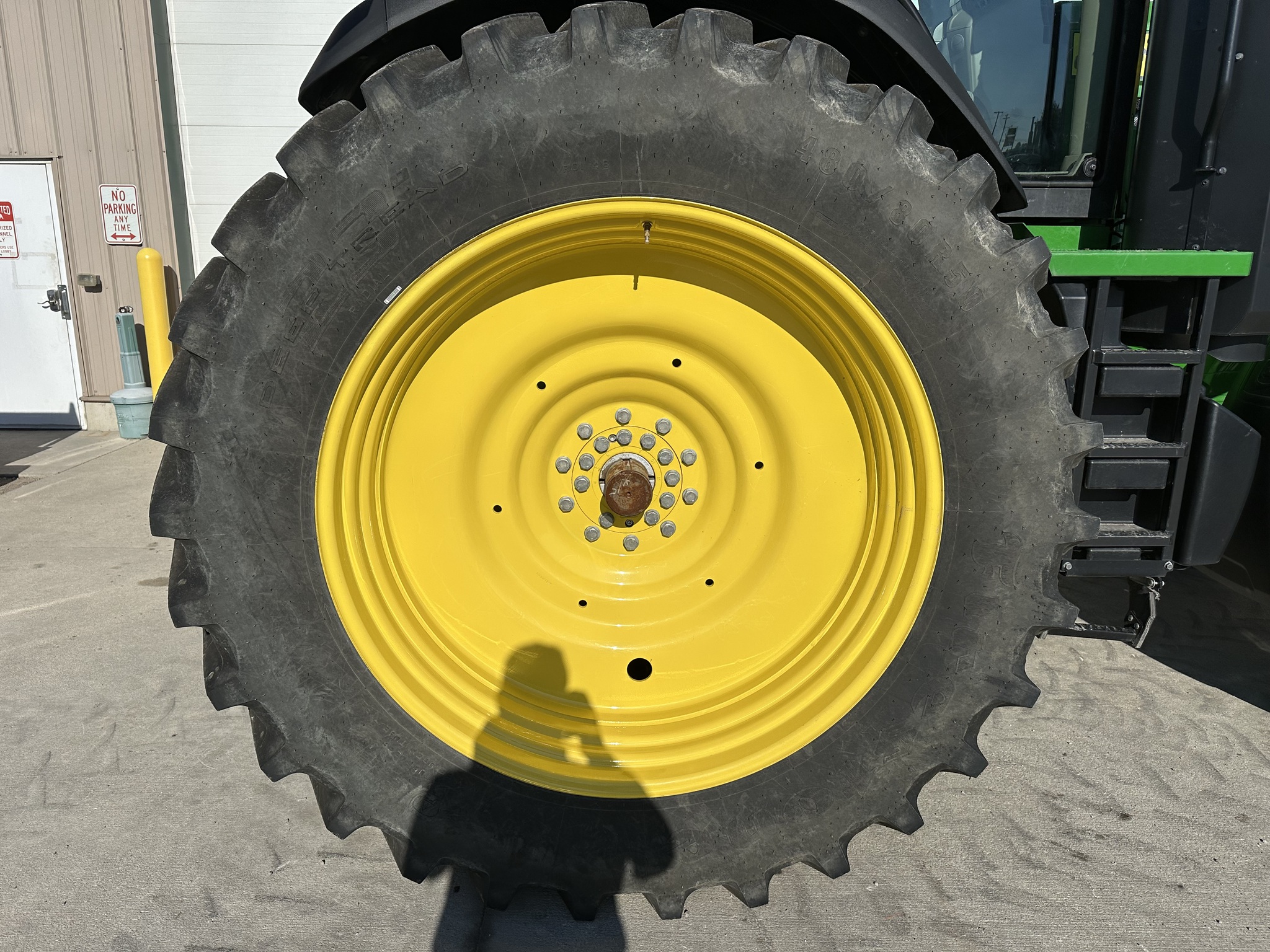 2023 John Deere 7R 230 Image 13