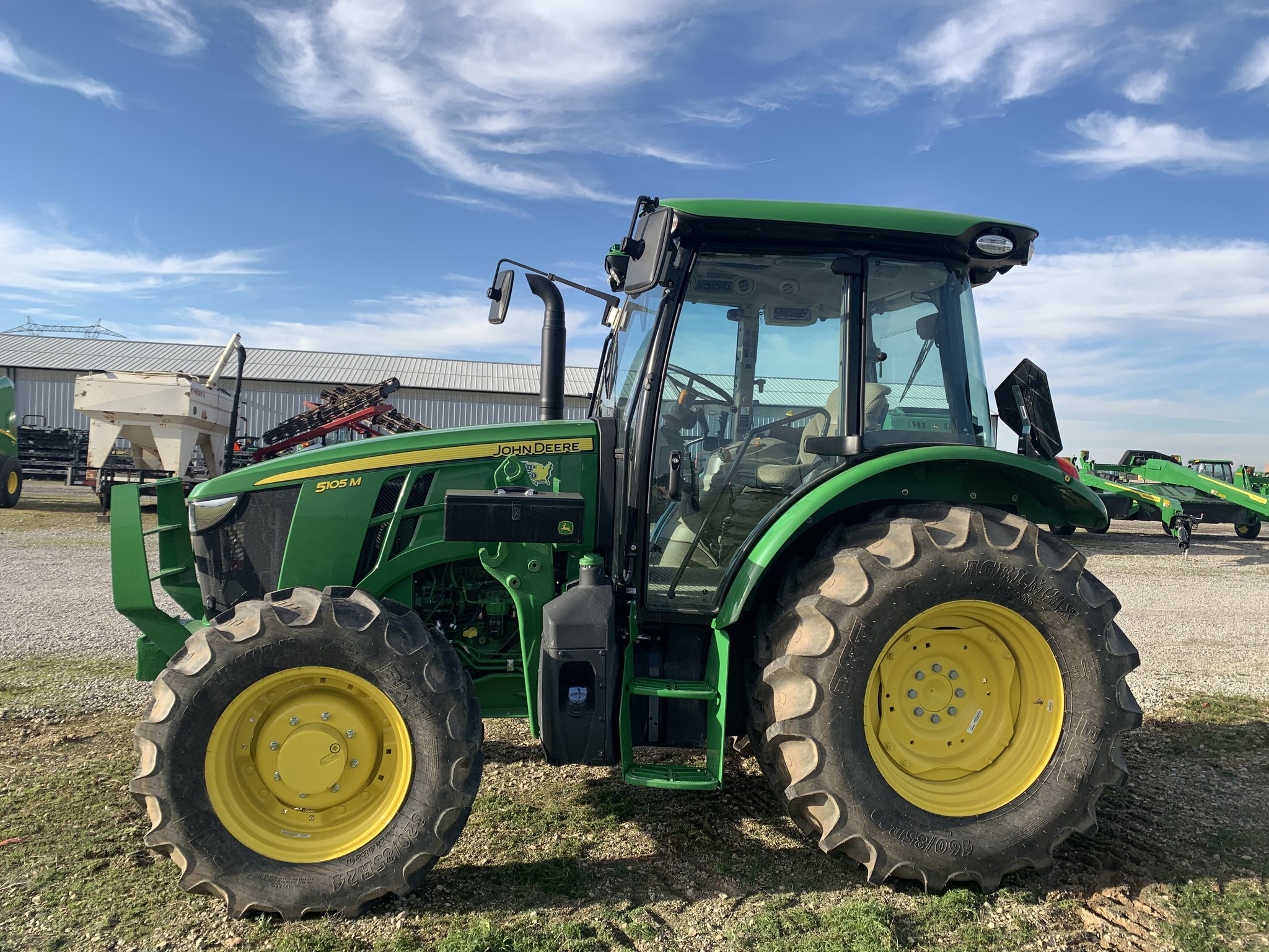 2023 John Deere 5105M Image 2