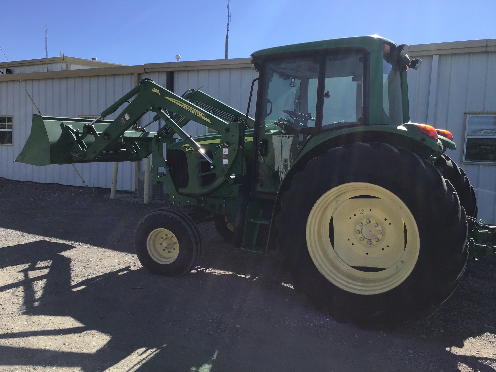 2007 John Deere 6430 Premium Utility Tractors Rhome, TX