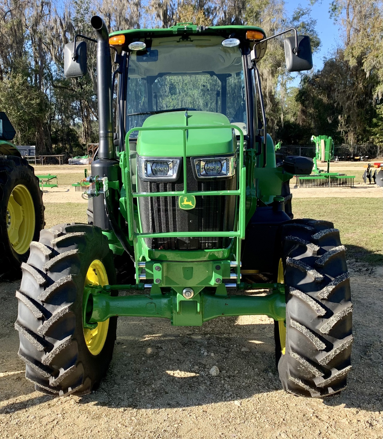 2023 John Deere 6135E Image 7