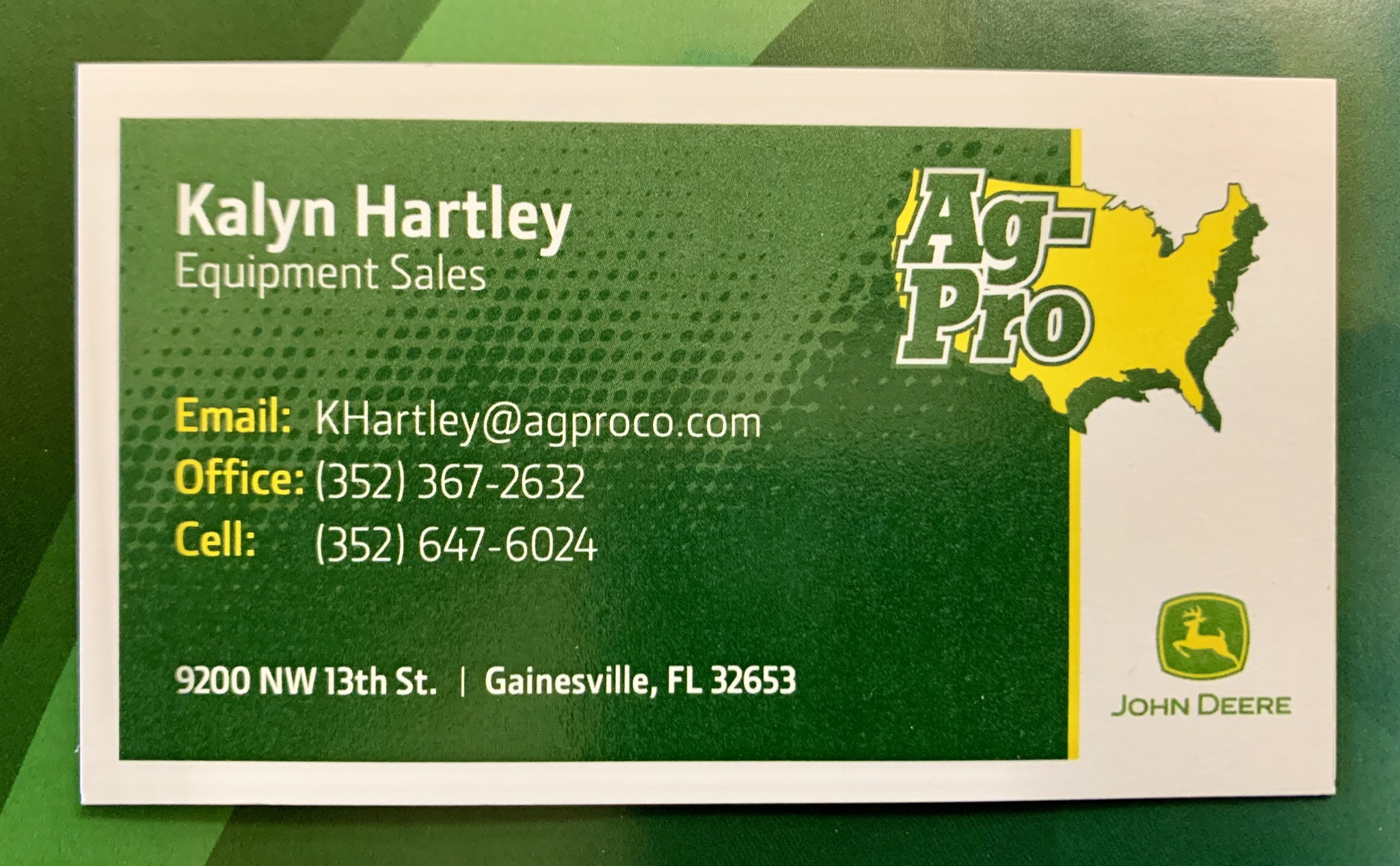 2023 John Deere 6135E Image 2