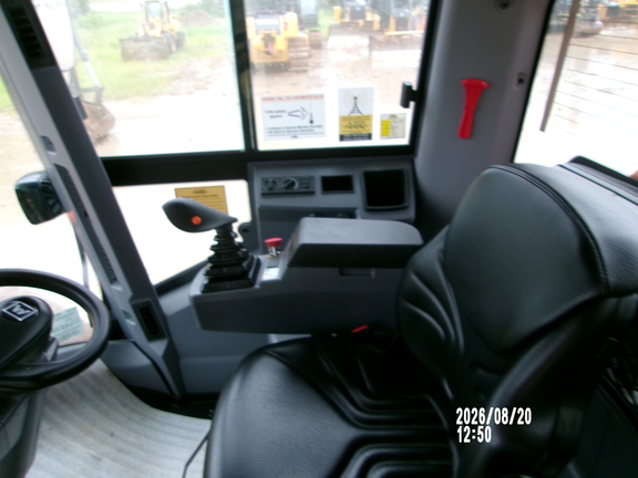 2023 Hamm HC120I