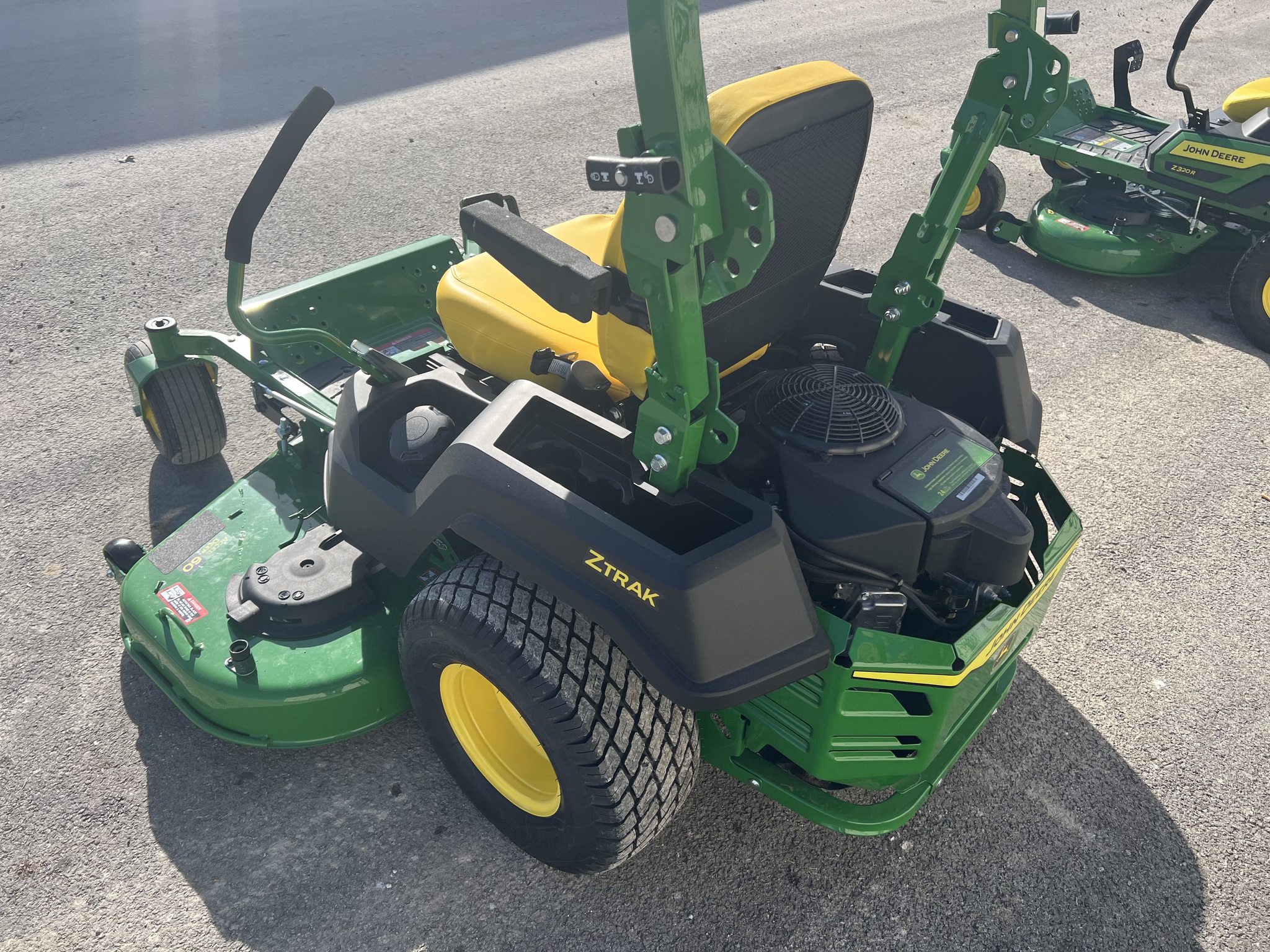 2023 John Deere Z530M Image 4