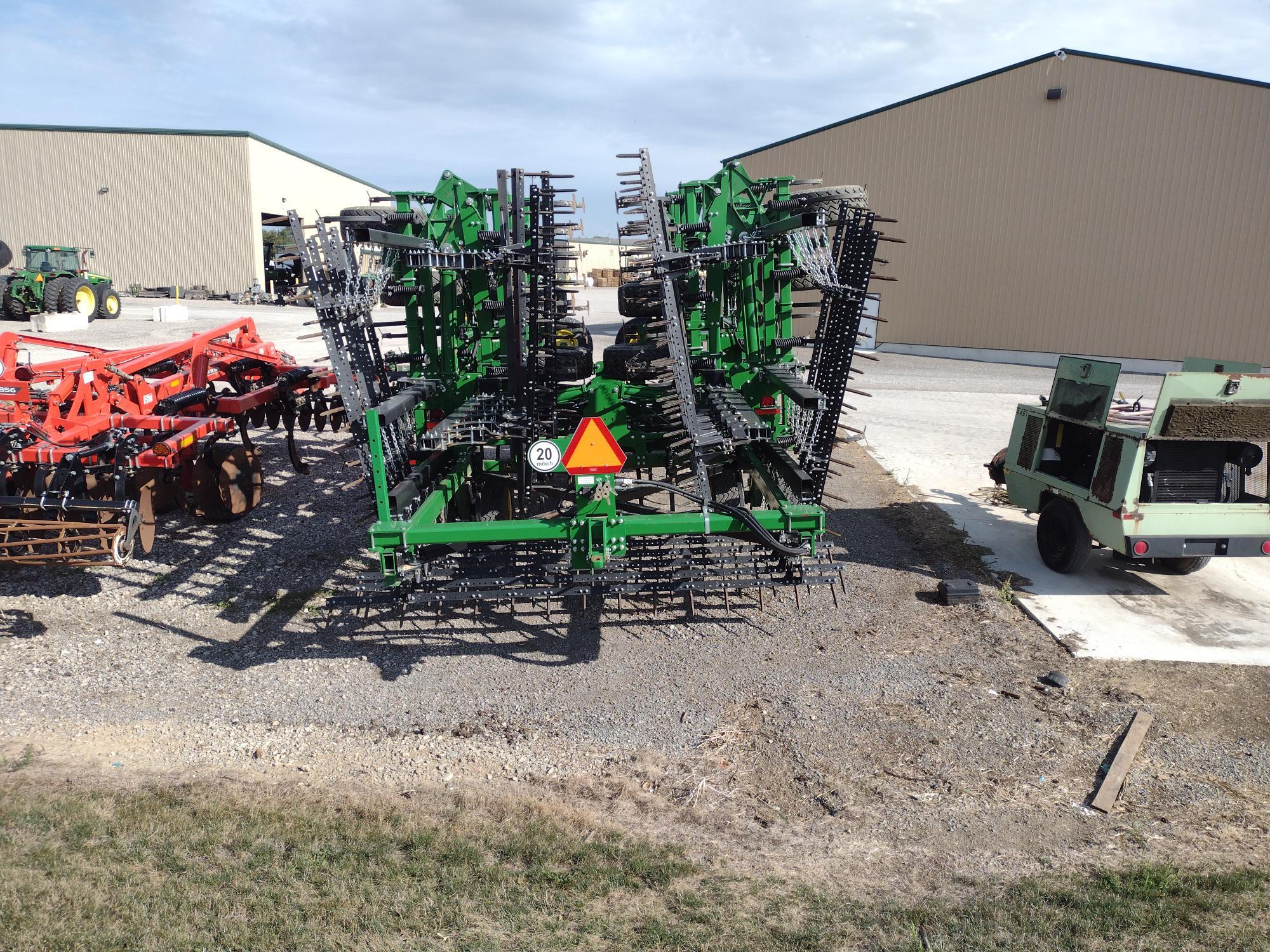 2023 John Deere 2230FH Image 4