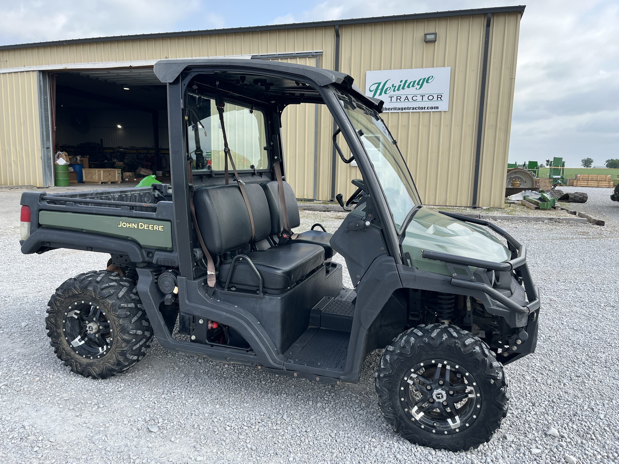  2019 John Deere XUV 835M at Heritage Tractor in Adrian, MO