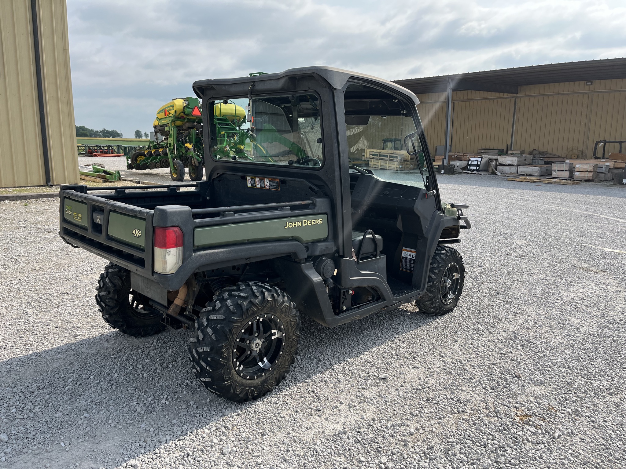  2019 John Deere XUV 835M at Heritage Tractor in Adrian, MO