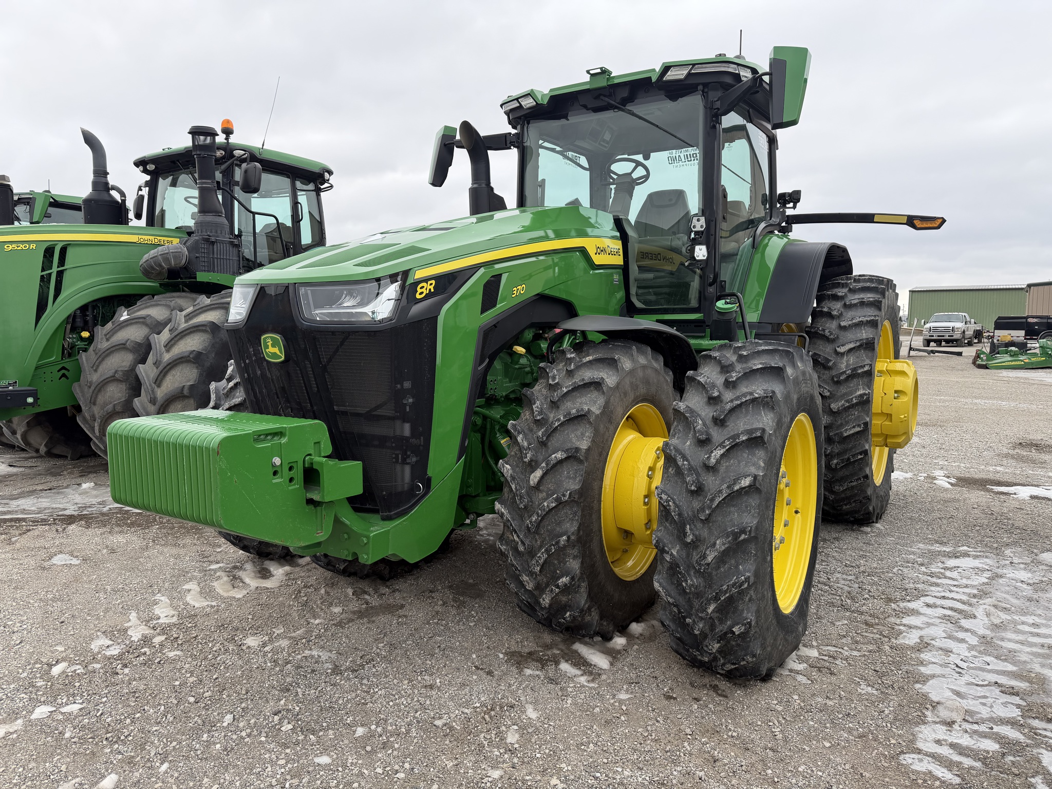 2023 John Deere 8R 370 Image 1