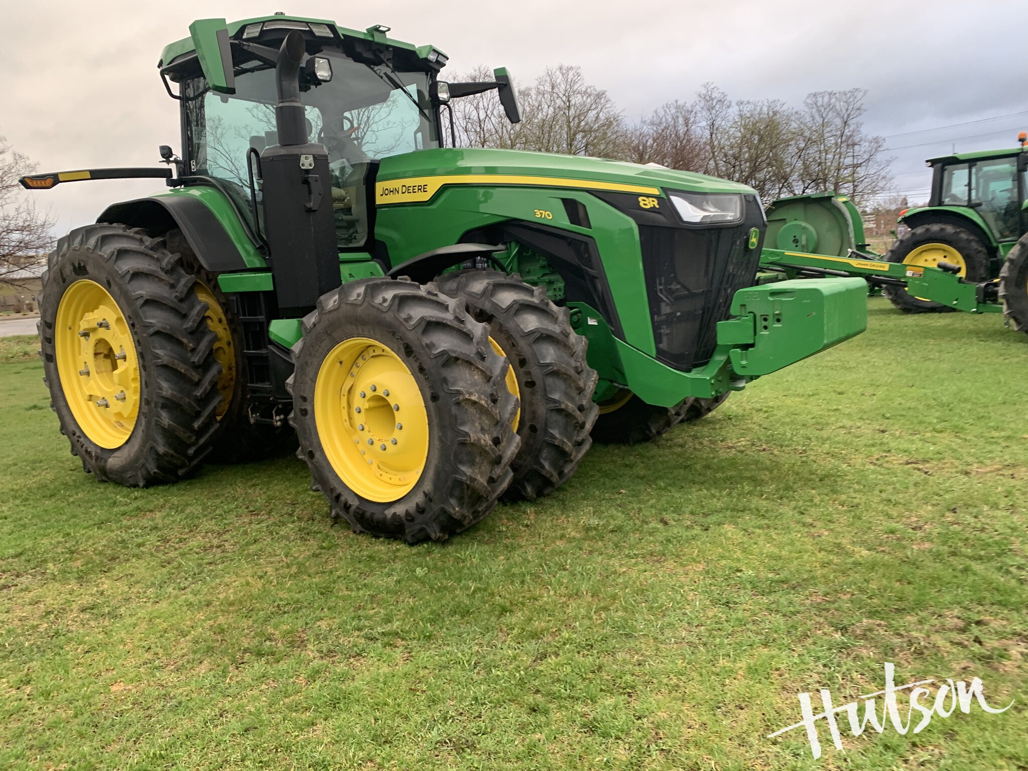 2023 John Deere 8R 370