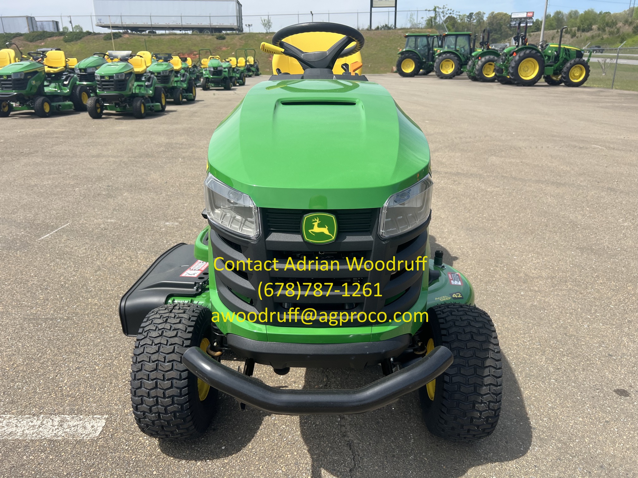 2025 John Deere S220 Image 2