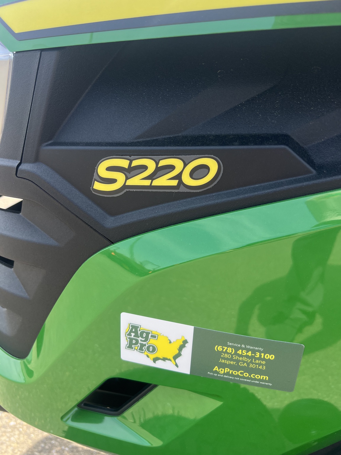 2025 John Deere S220 Image 6