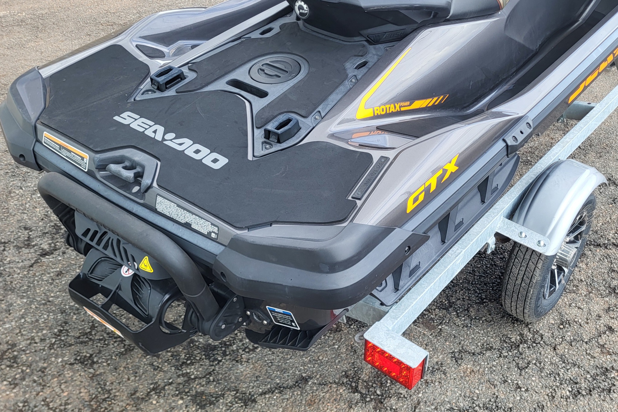 2023 Seadoo GTX 230 Image 4