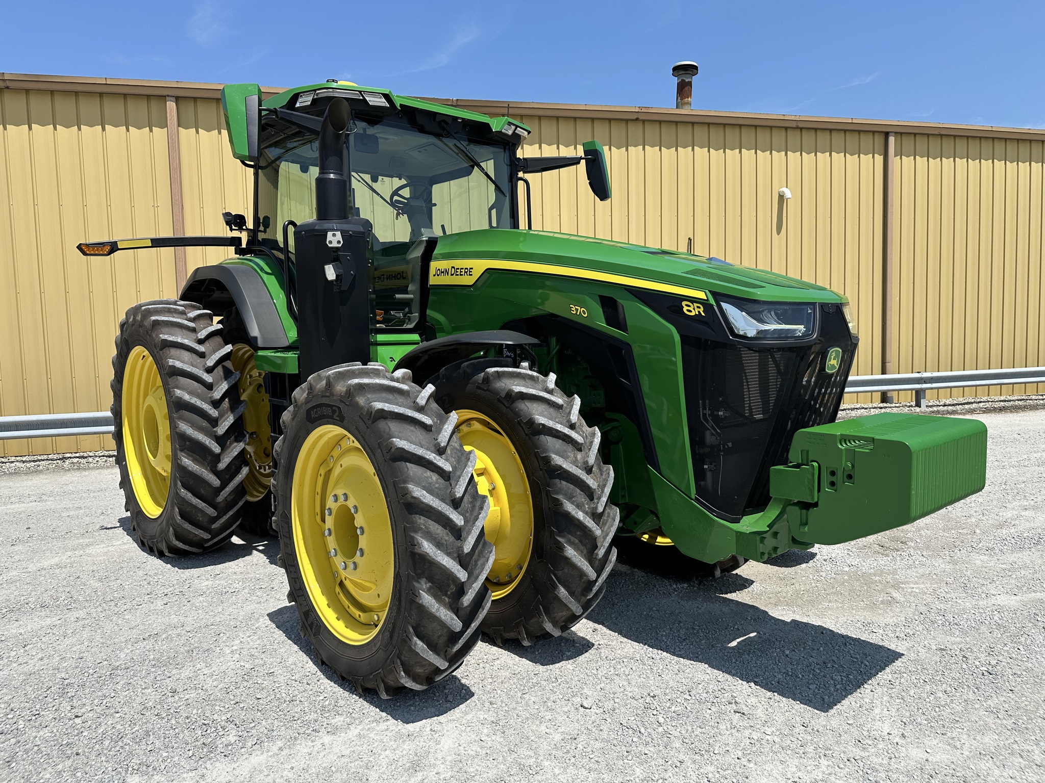 2024 John Deere 8R 370 Image 1