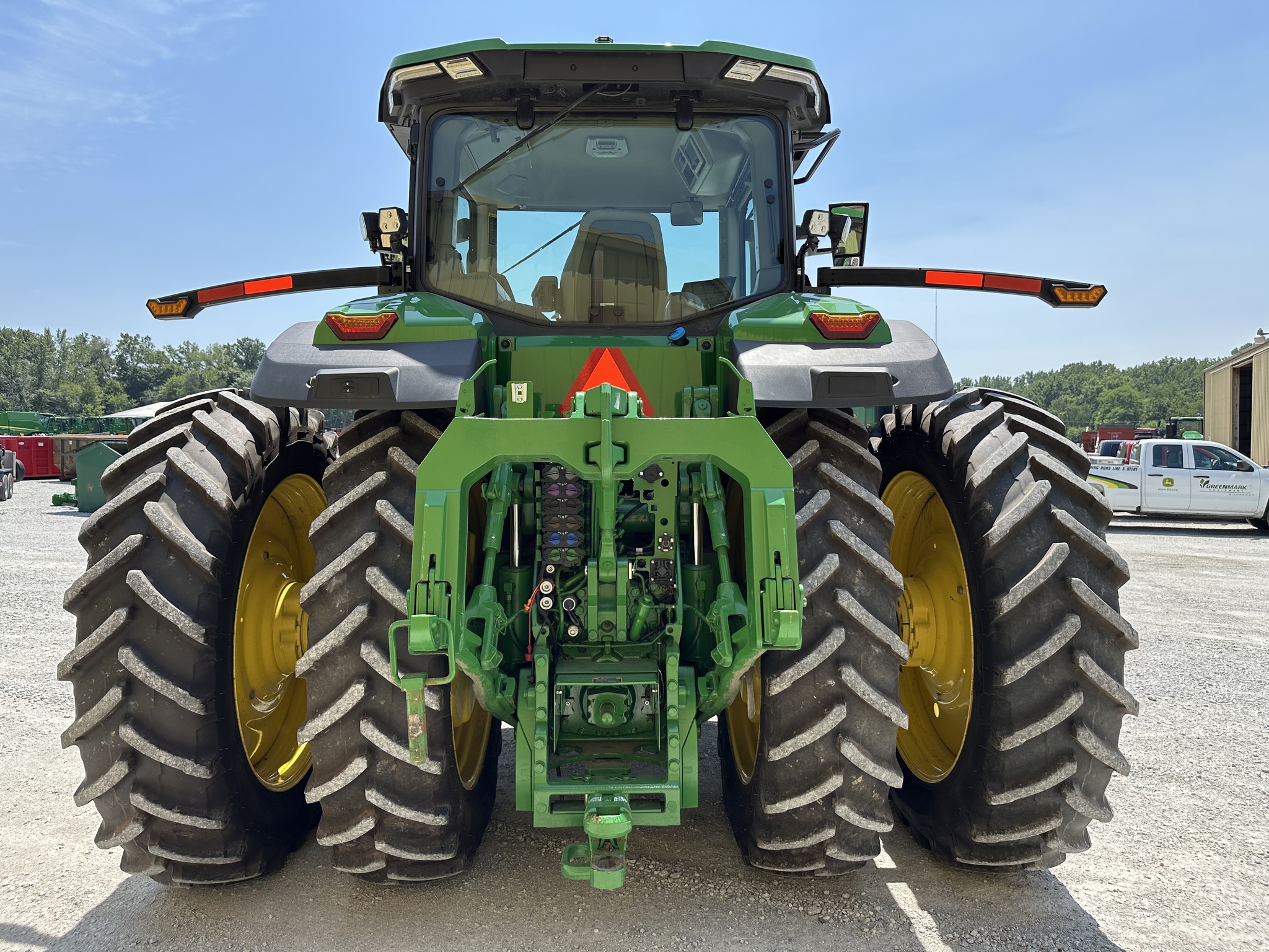 2024 John Deere 8R 370 Image 4
