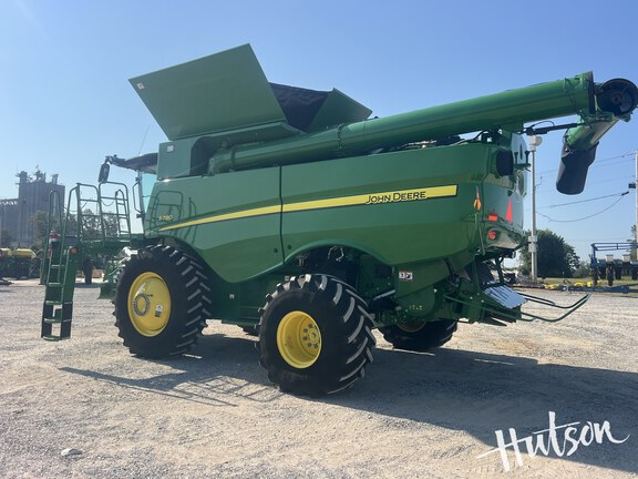 Photo of 2021 John Deere S780