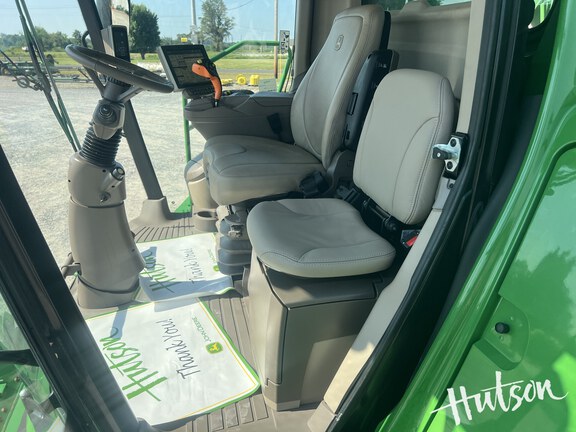 Photo of 2021 John Deere S780