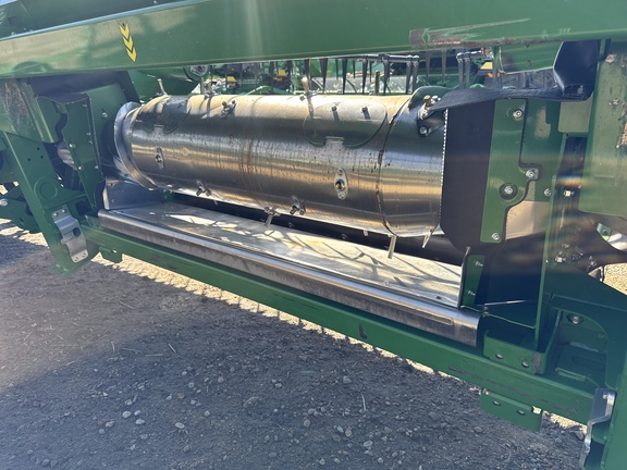 Used 2023 John Deere HD45R Combine Platforms at Horizon Ag & Turf in Warburg, AB - Photo14