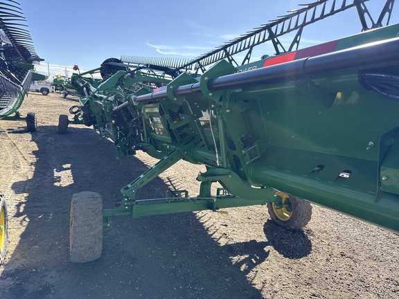 Used 2023 John Deere HD45R Combine Platforms at Horizon Ag & Turf in Warburg, AB - Photo15