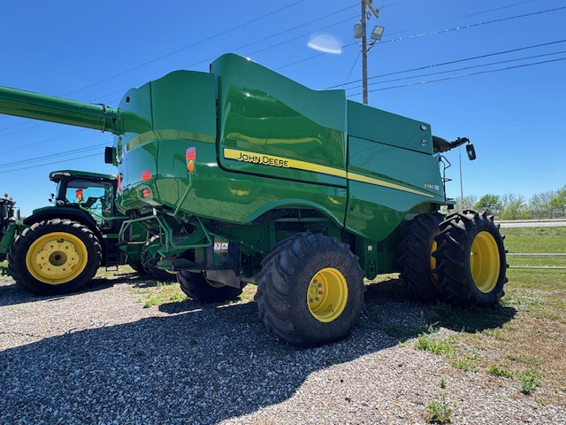 2022 John Deere S780 Image 4