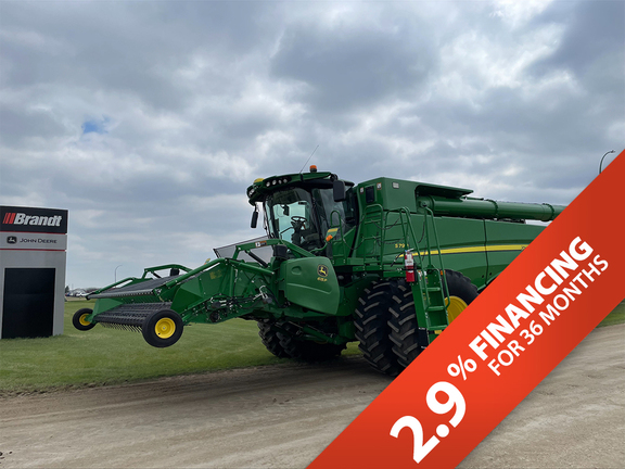 Photo of a 2018 John Deere S790