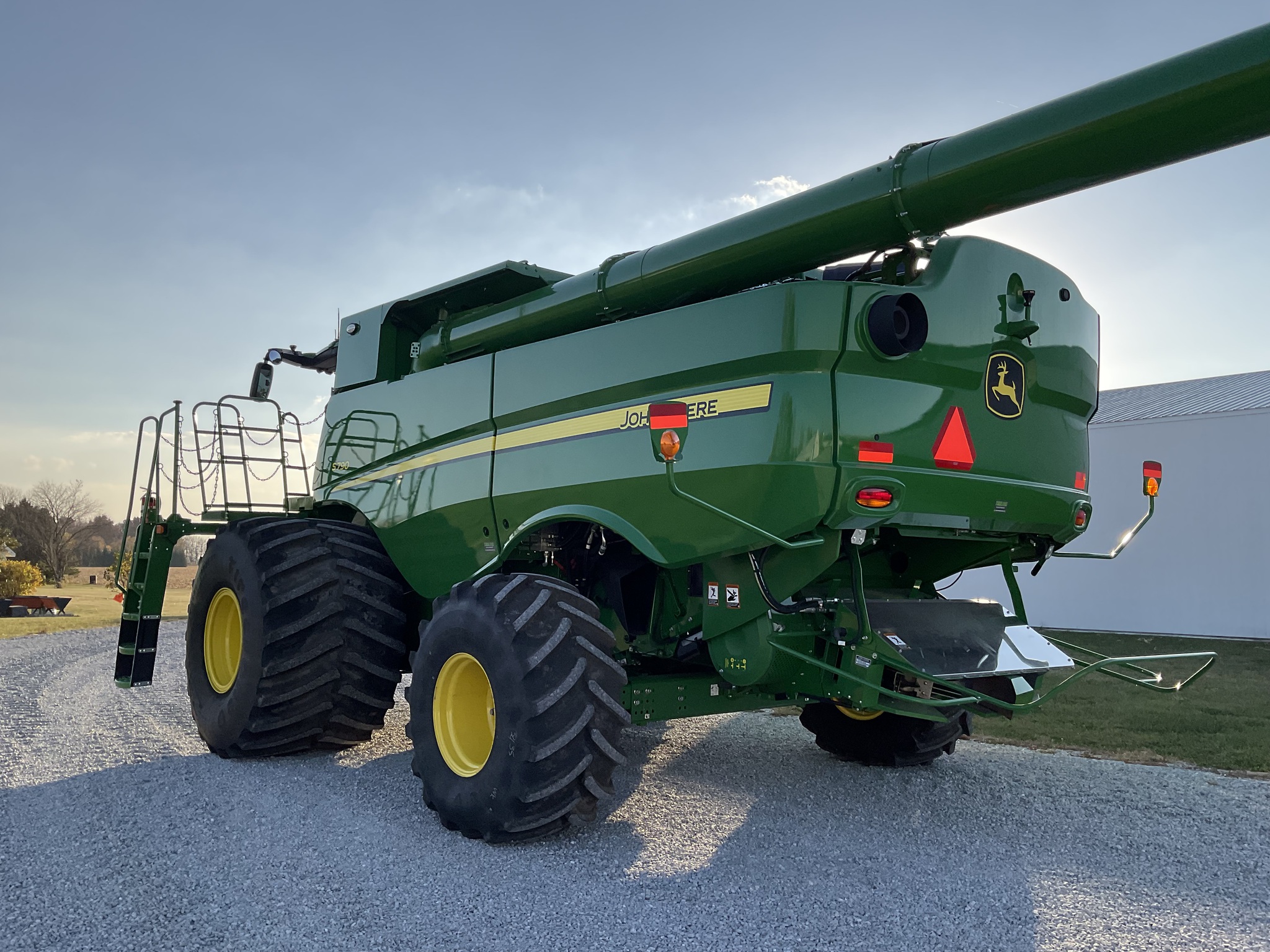 2024 John Deere S790 Image 5