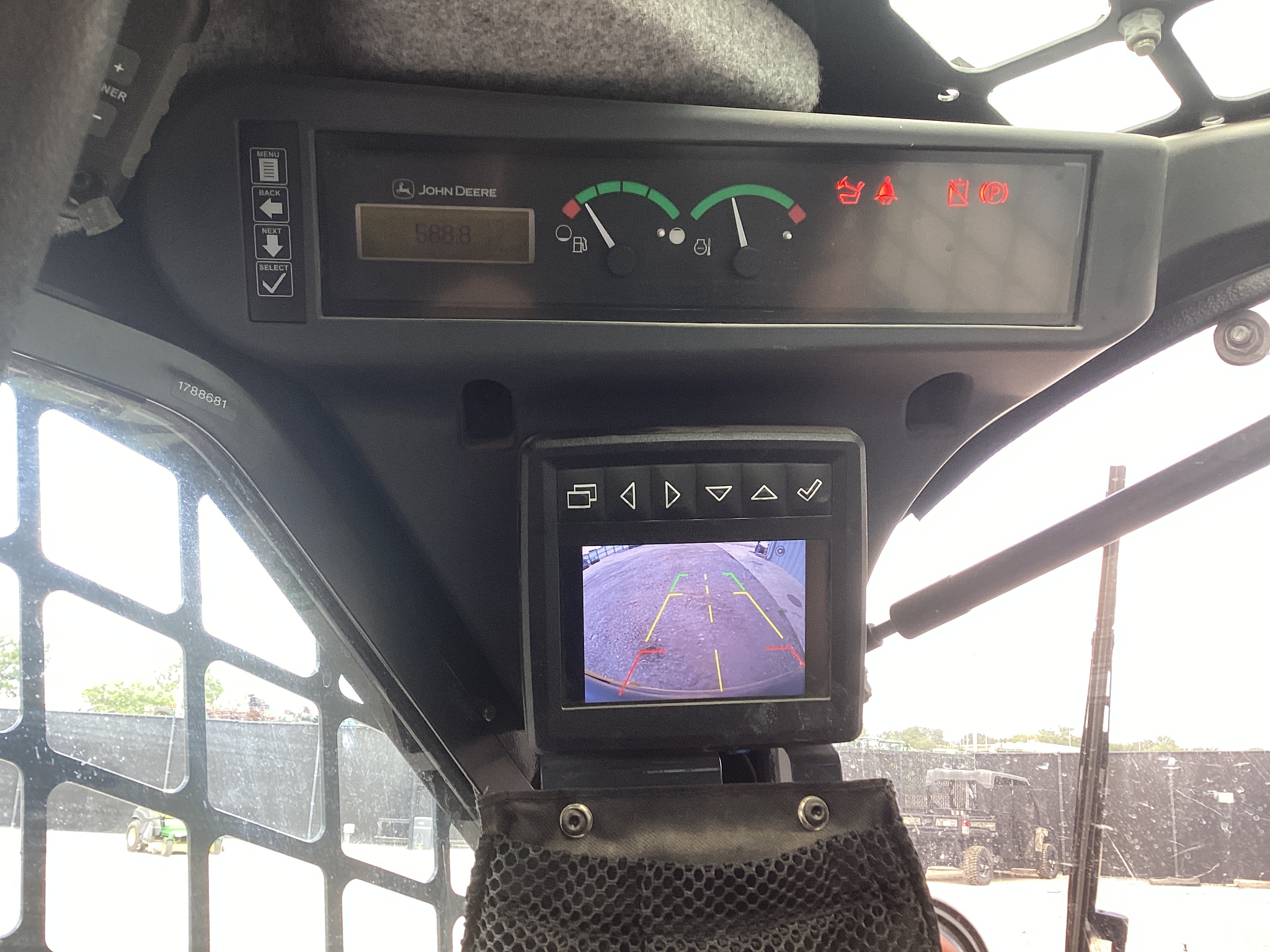 2023 John Deere 325G Image 12