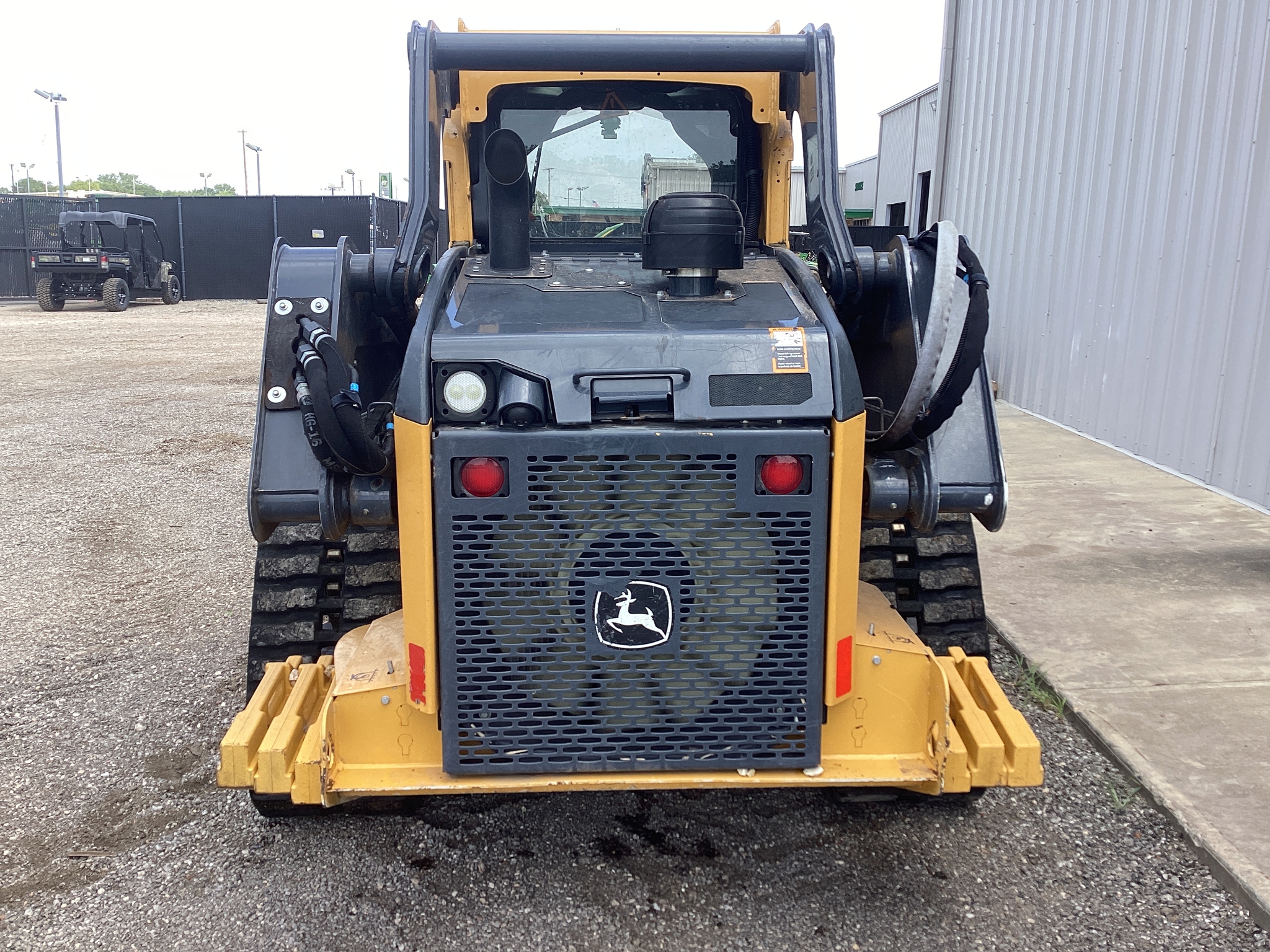 2023 John Deere 325G Image 7