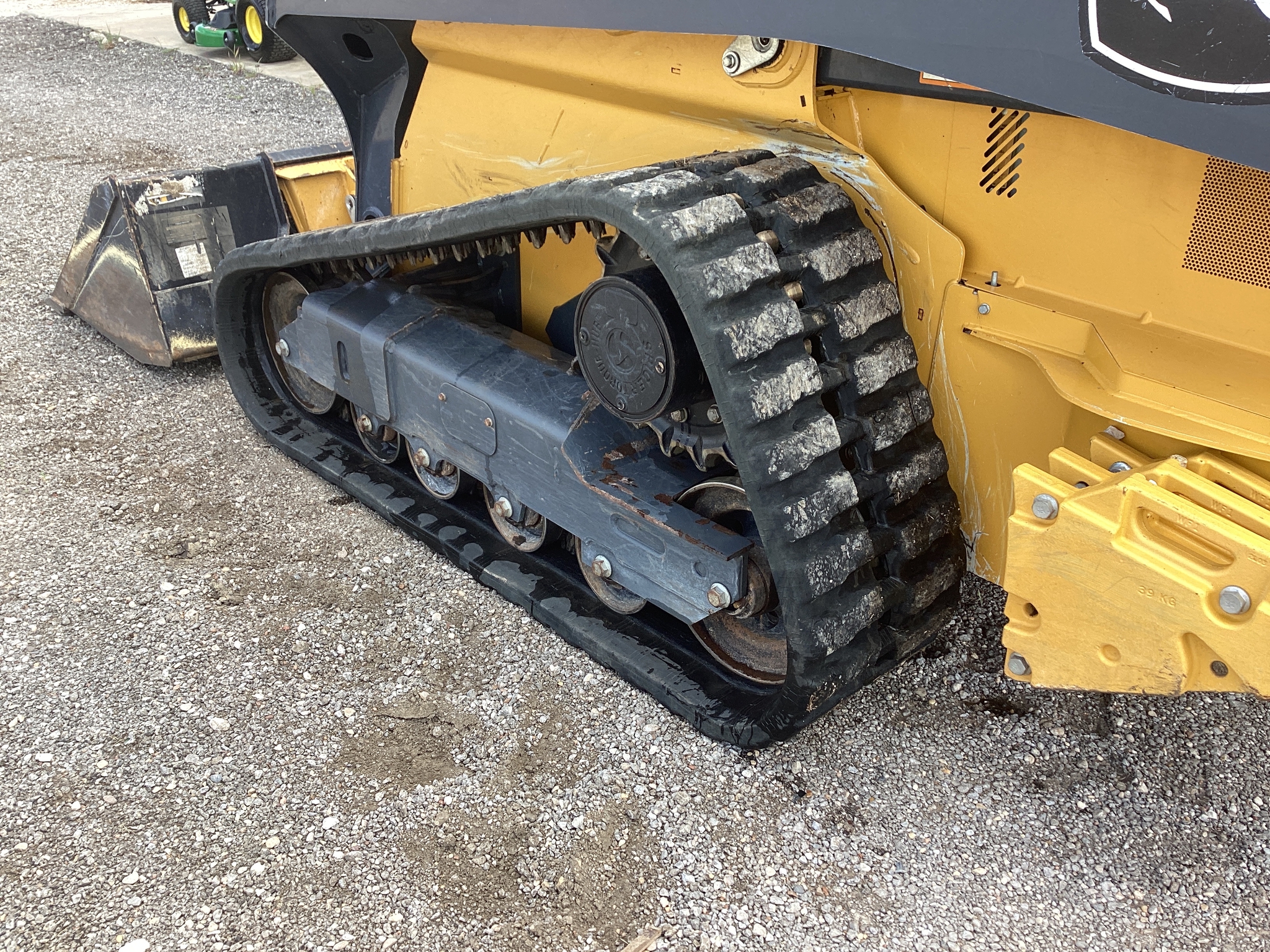 2023 John Deere 325G Image 20