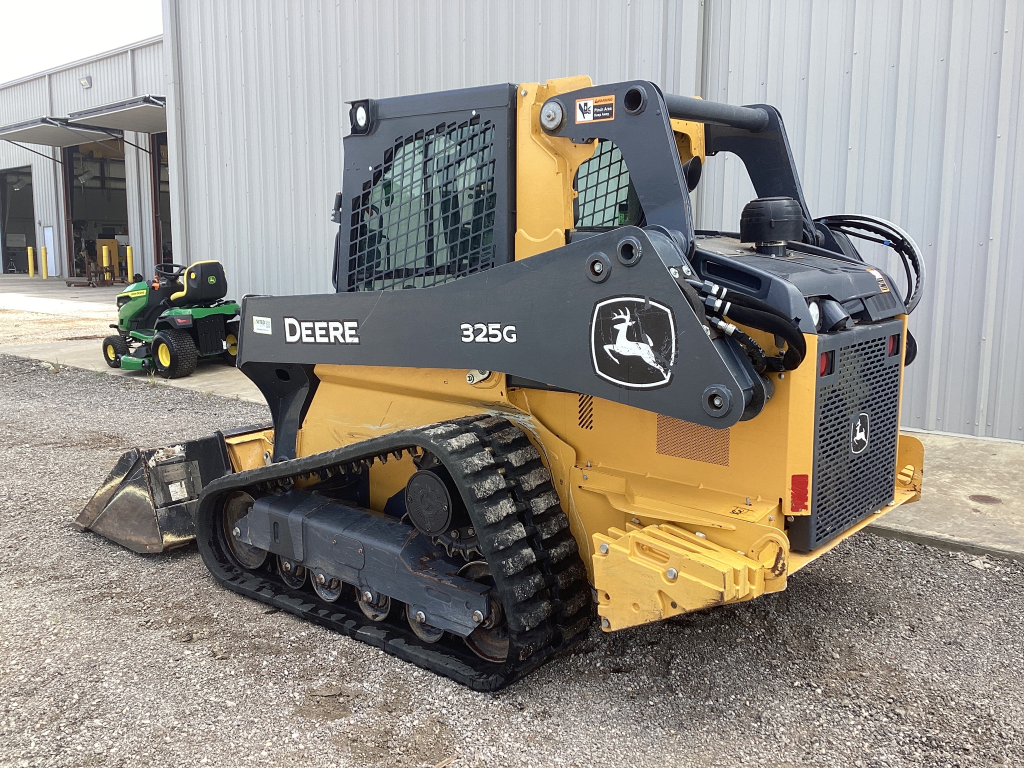 2023 John Deere 325G Image 8