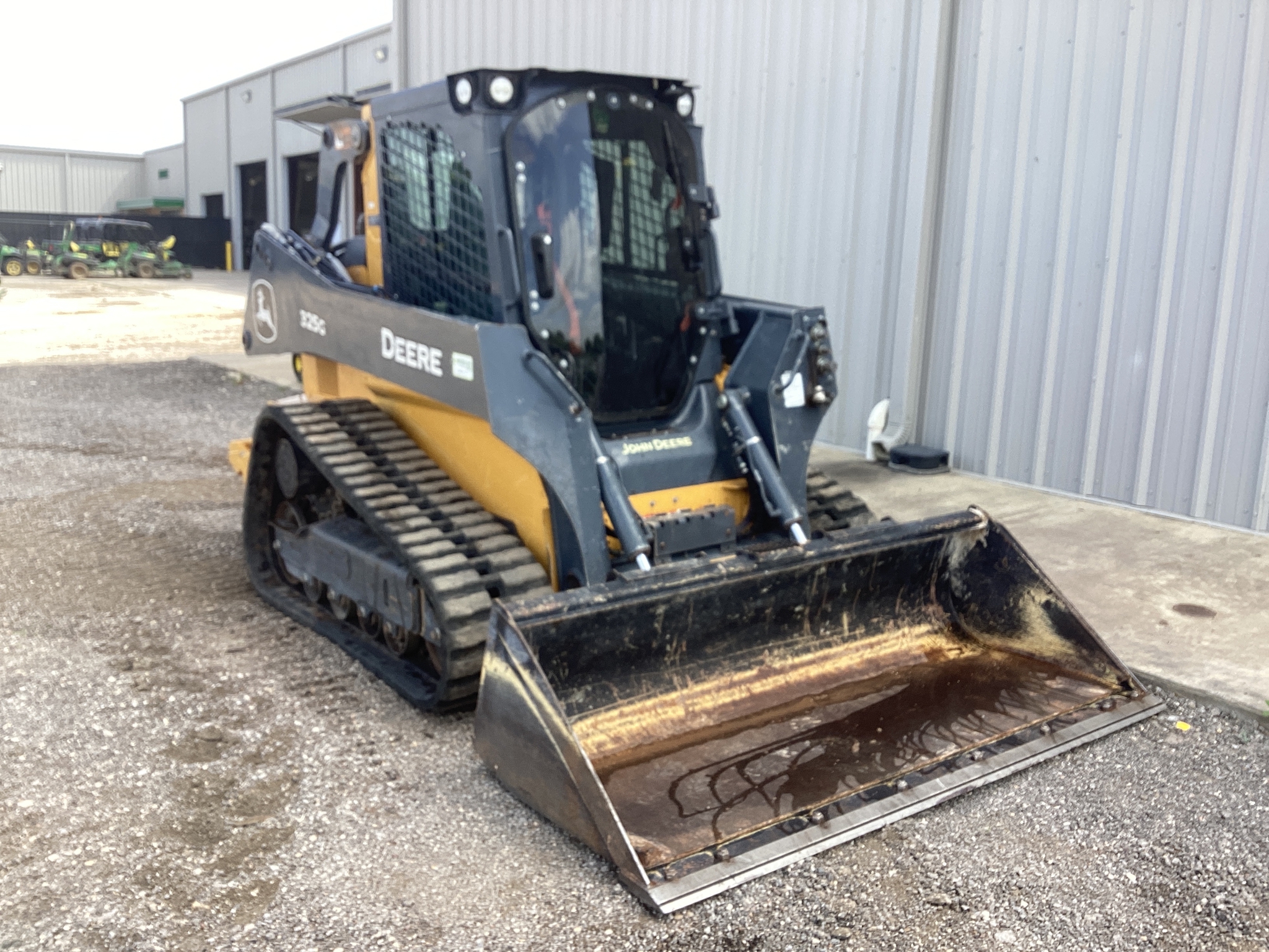 2023 John Deere 325G Image 4