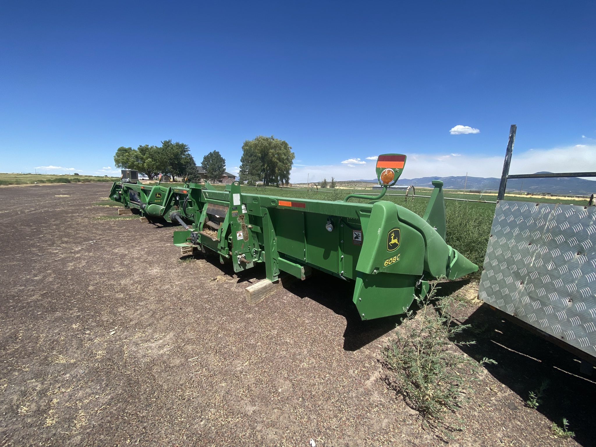 2014 John Deere 608C Image 5