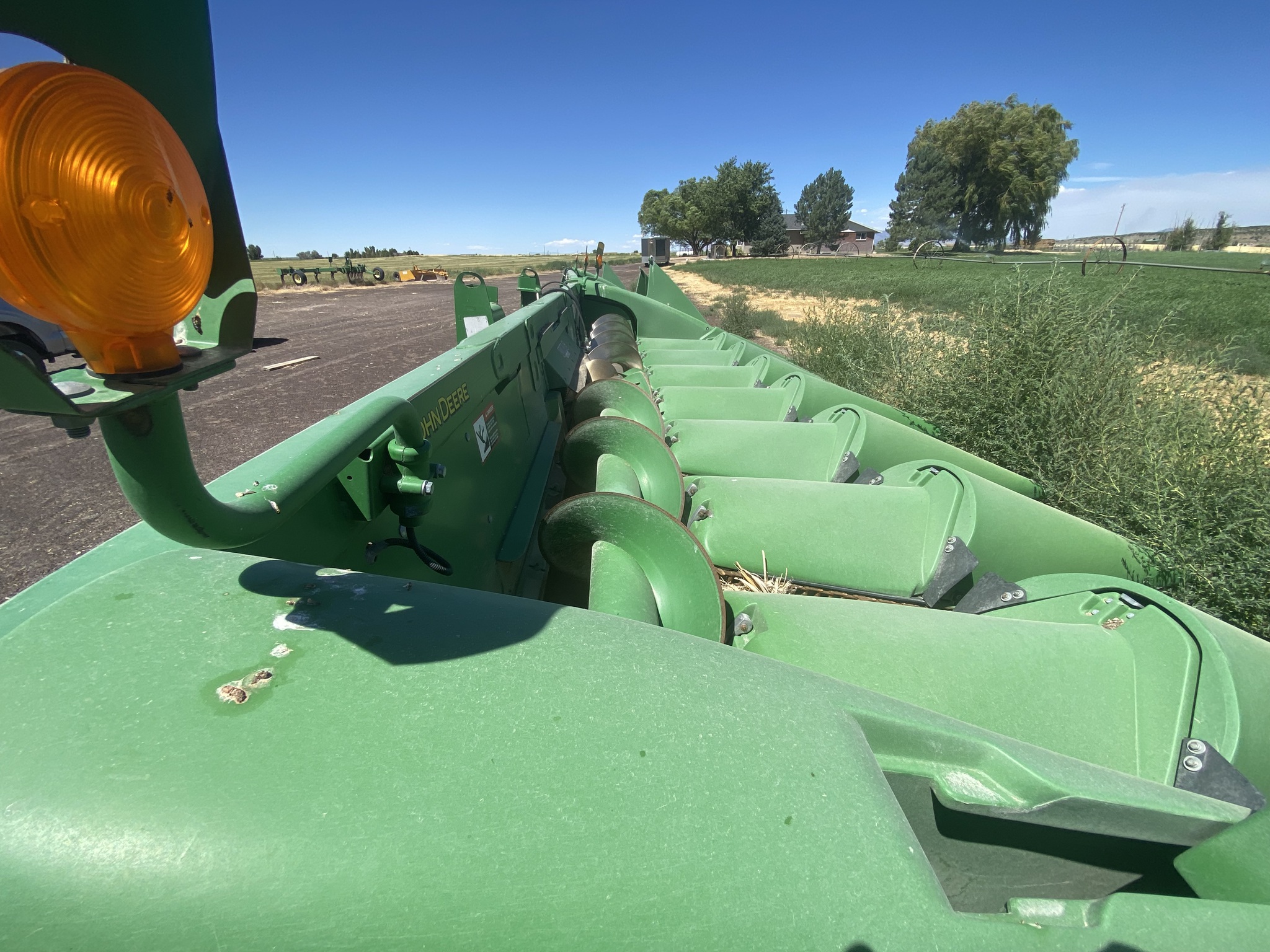 2014 John Deere 608C Image 4